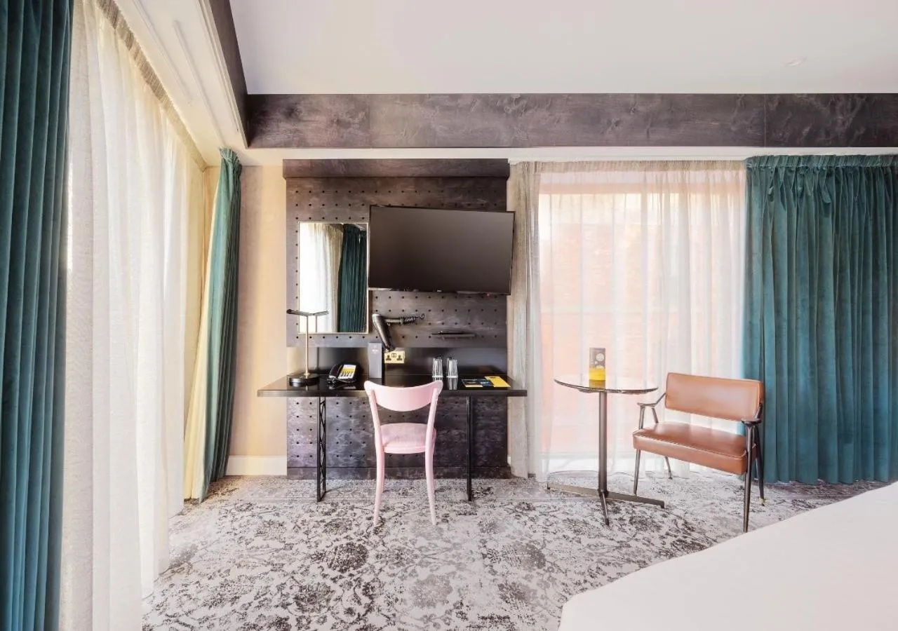 Bed in voco Manchester - City Centre by IHG