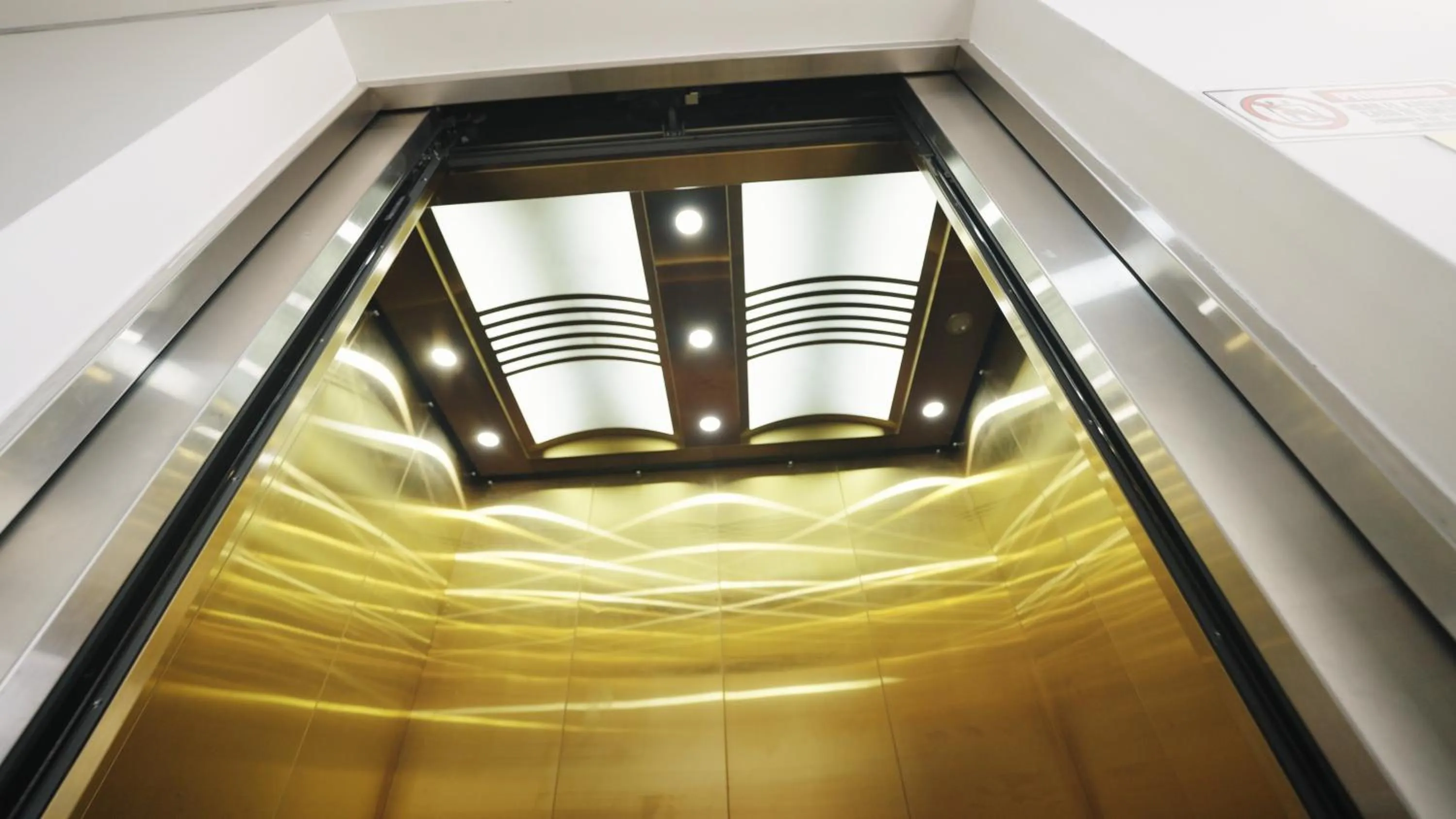 elevator in Hotel Boutique City Center