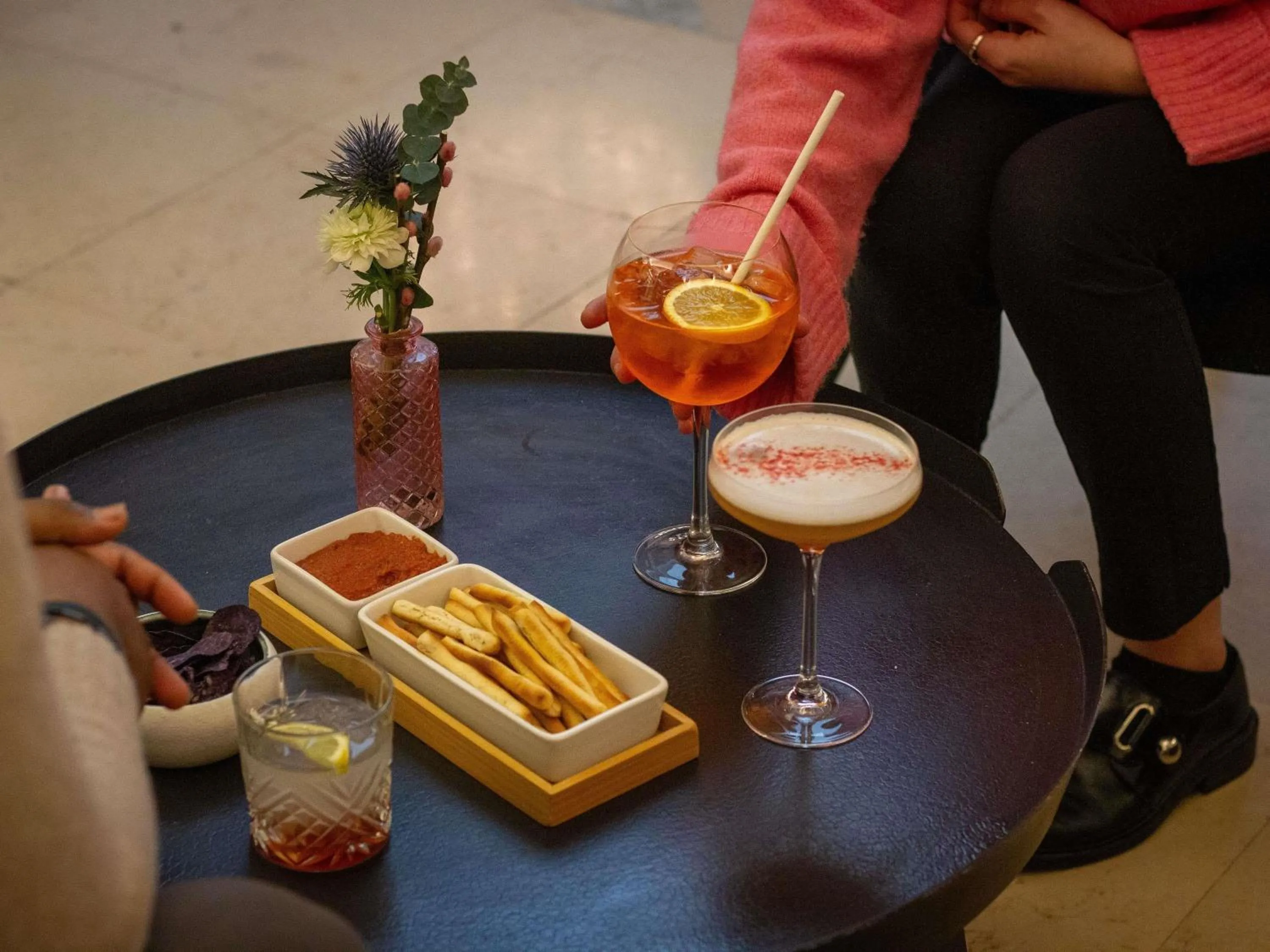 Lounge or bar in Mercure Lyon Centre Beaux-Arts