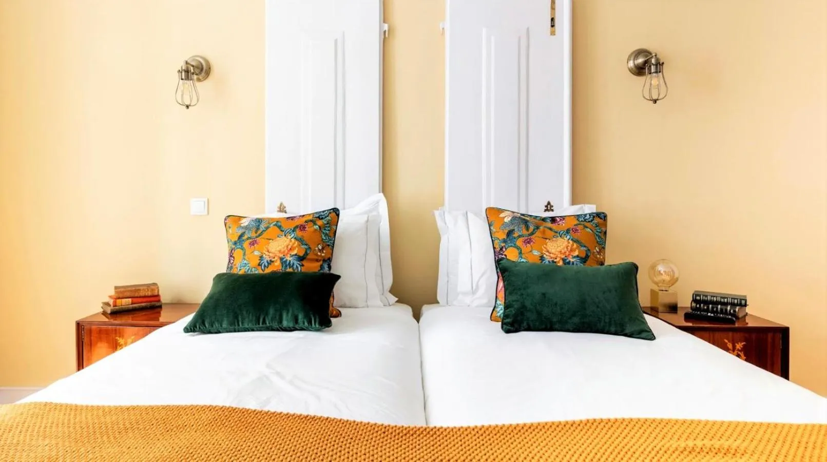 Bed in LeL Madalena GuestHouse