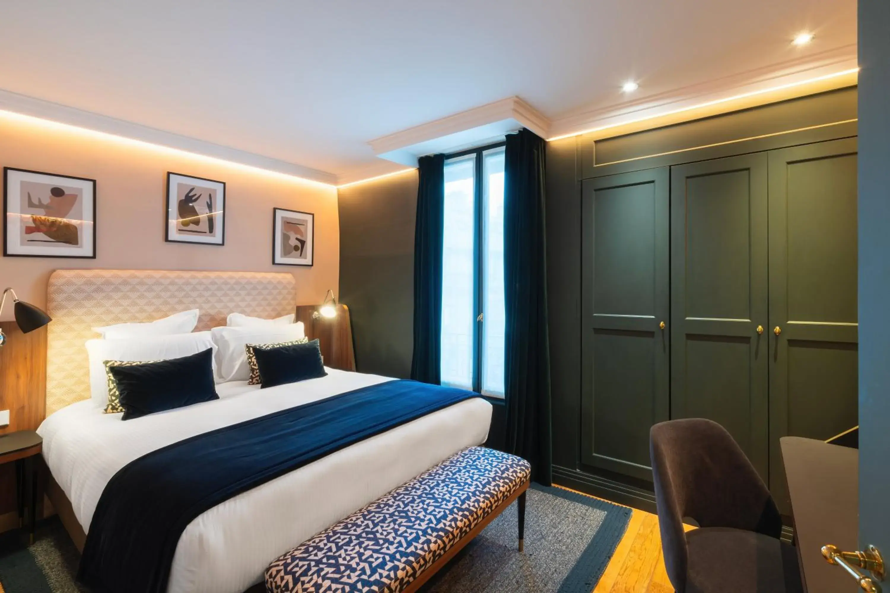 Deluxe Room in Le Stendhal - Vendôme Deluxe Room in Le Stendhal - Vendôme