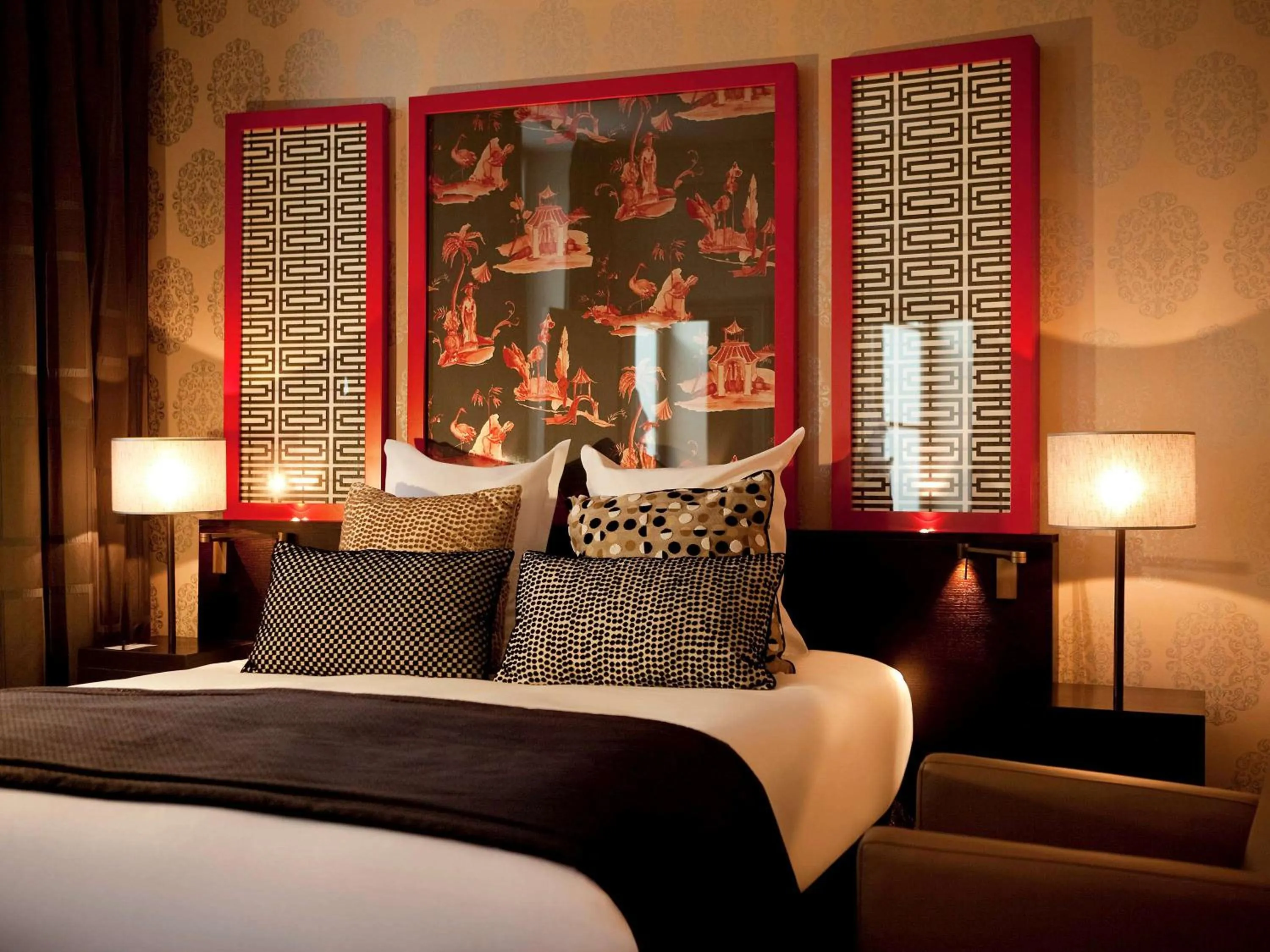 Photo of the whole room in Le Stendhal Place Vendôme Hotel Paris - MGallery Collection