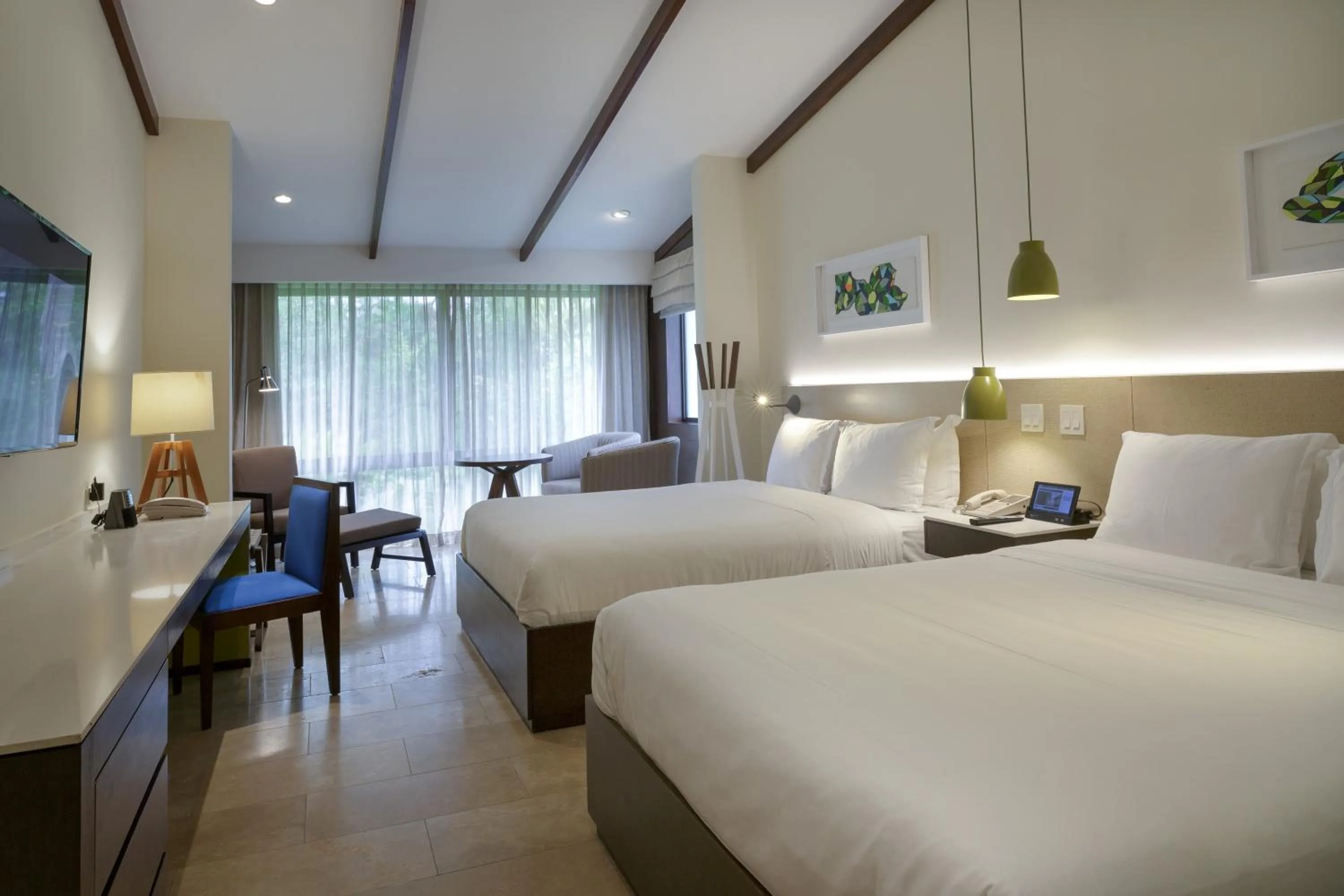 Bed in Tabacón Thermal Resort & Spa