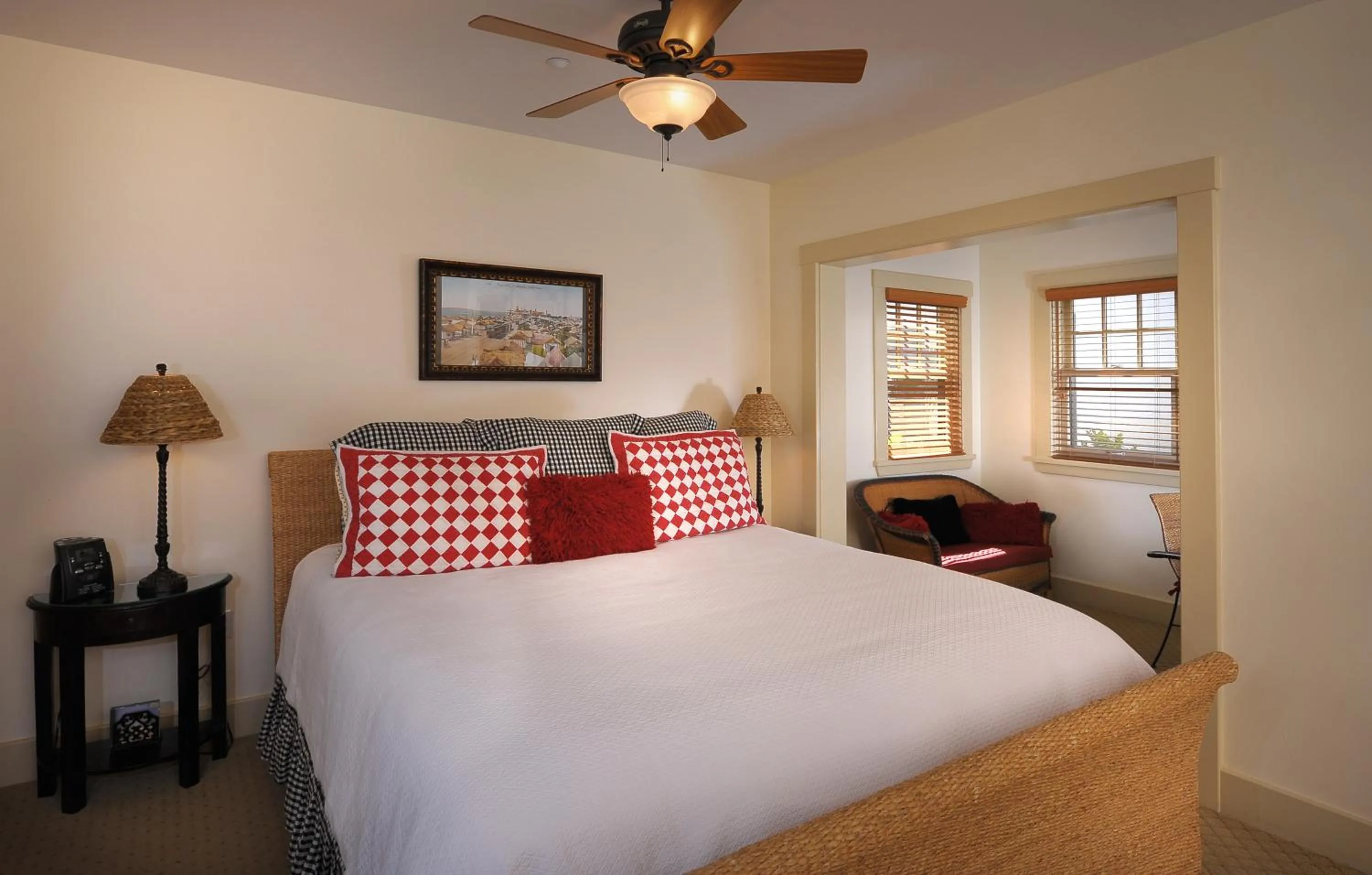 Bedroom, Bed in 1906 Lodge