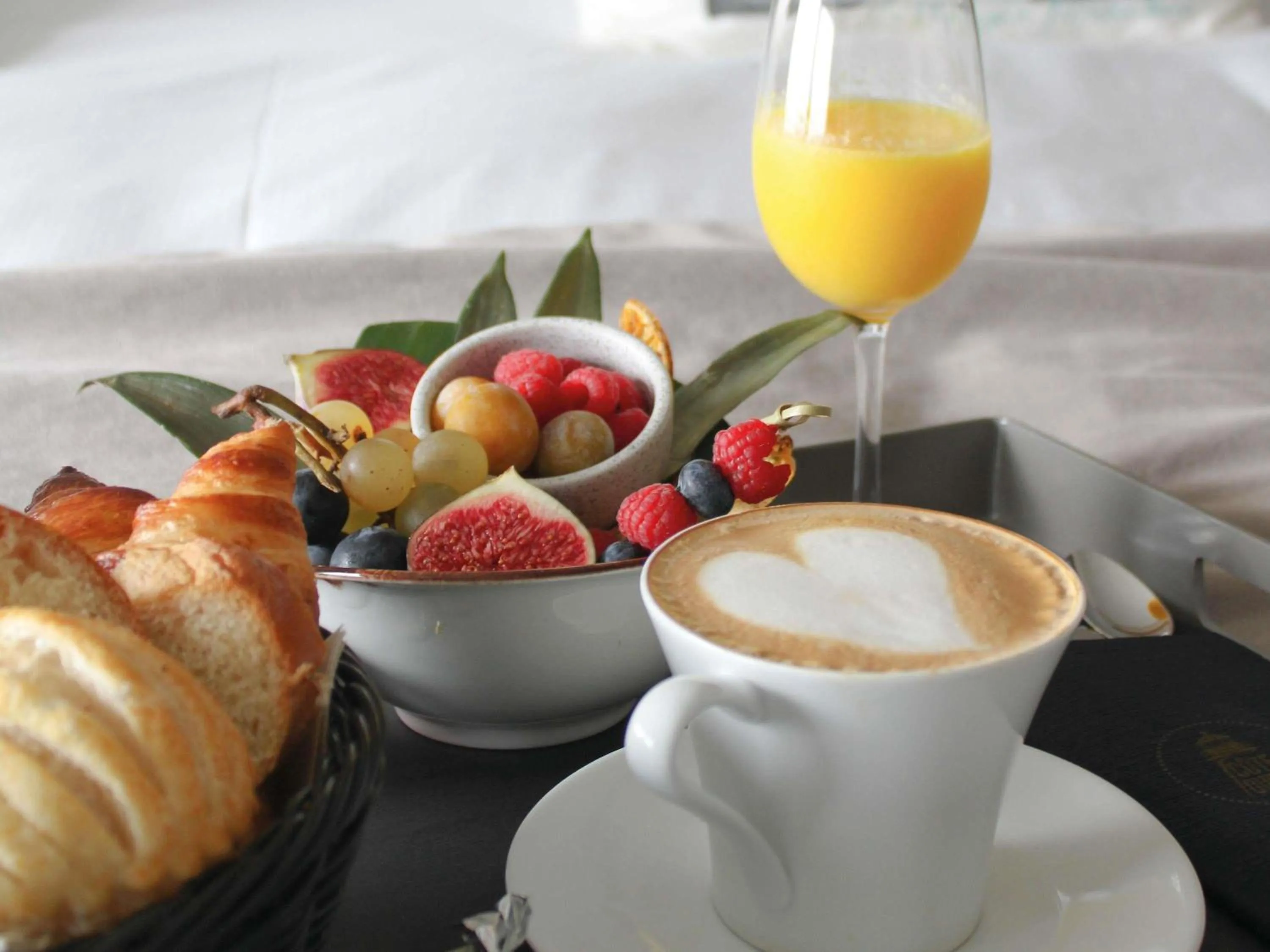 Breakfast in Côte Ouest Thalasso & Spa Les Sables d'Olonne - MGallery Collection