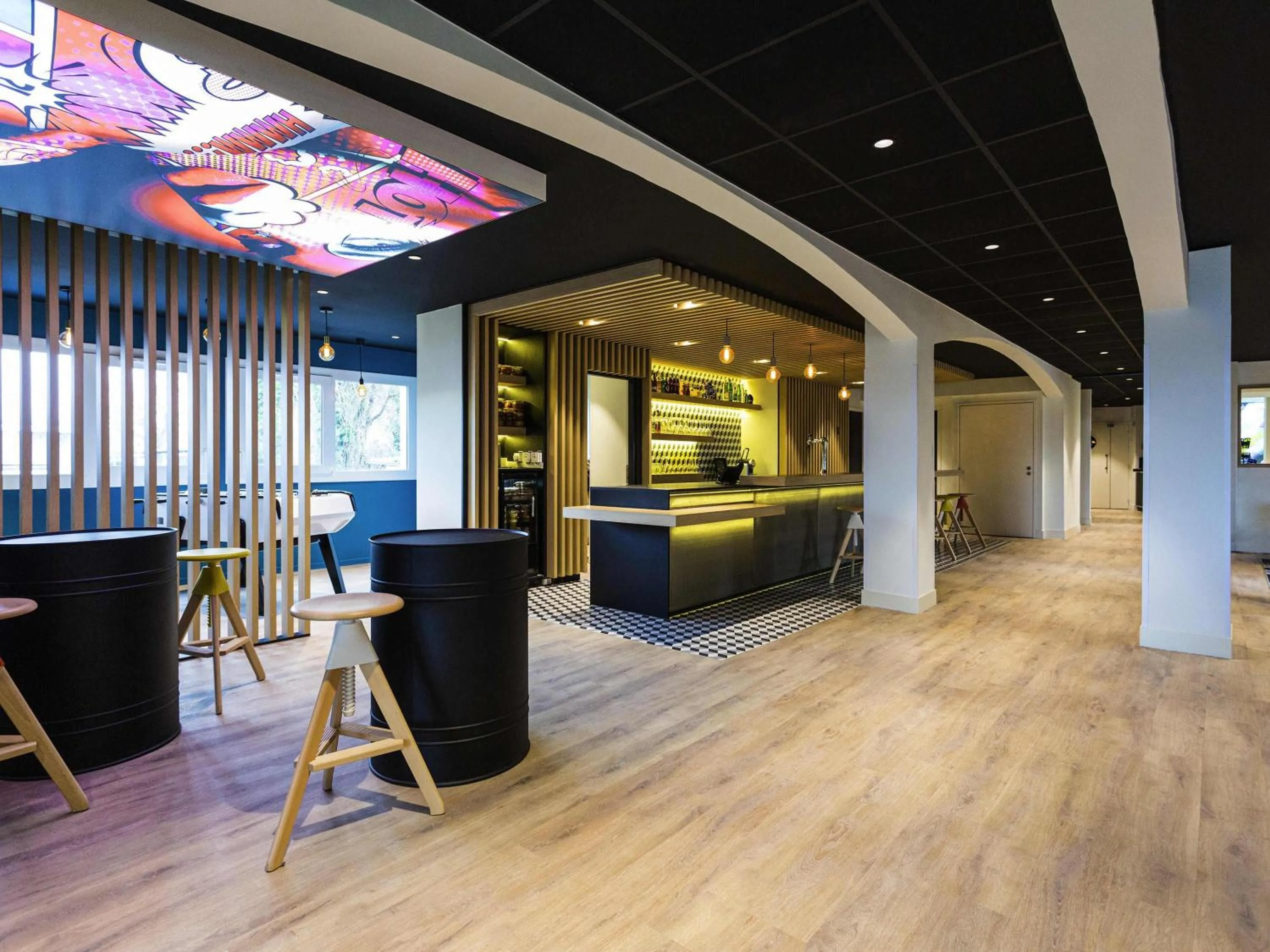 Lounge or bar in ibis Styles Bordeaux Sud