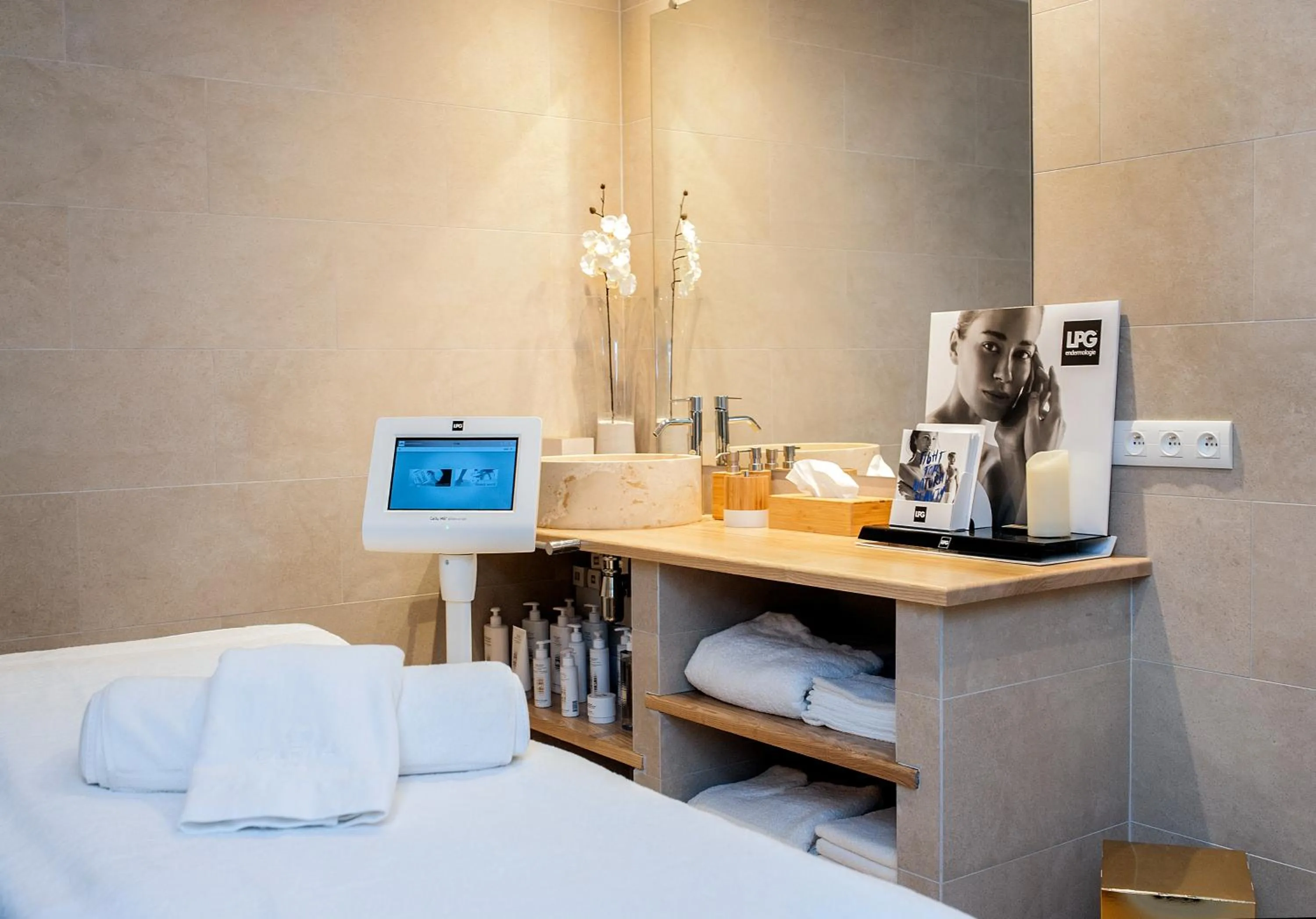 Spa and wellness centre/facilities, Bed in Le Grand Hôtel Le Touquet-Paris-Plage