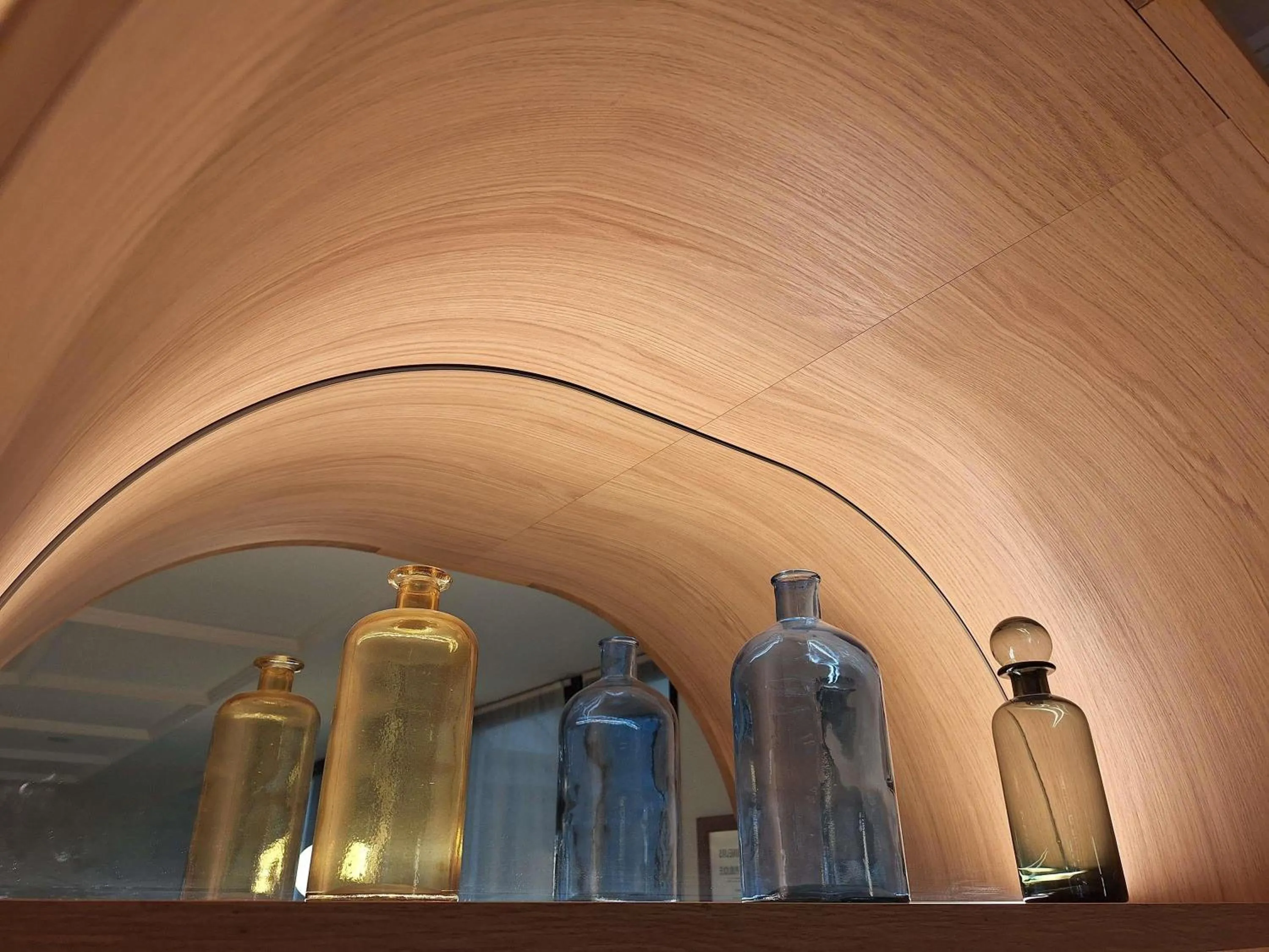 Lounge or bar in Mercure Paris Arc de Triomphe Wagram