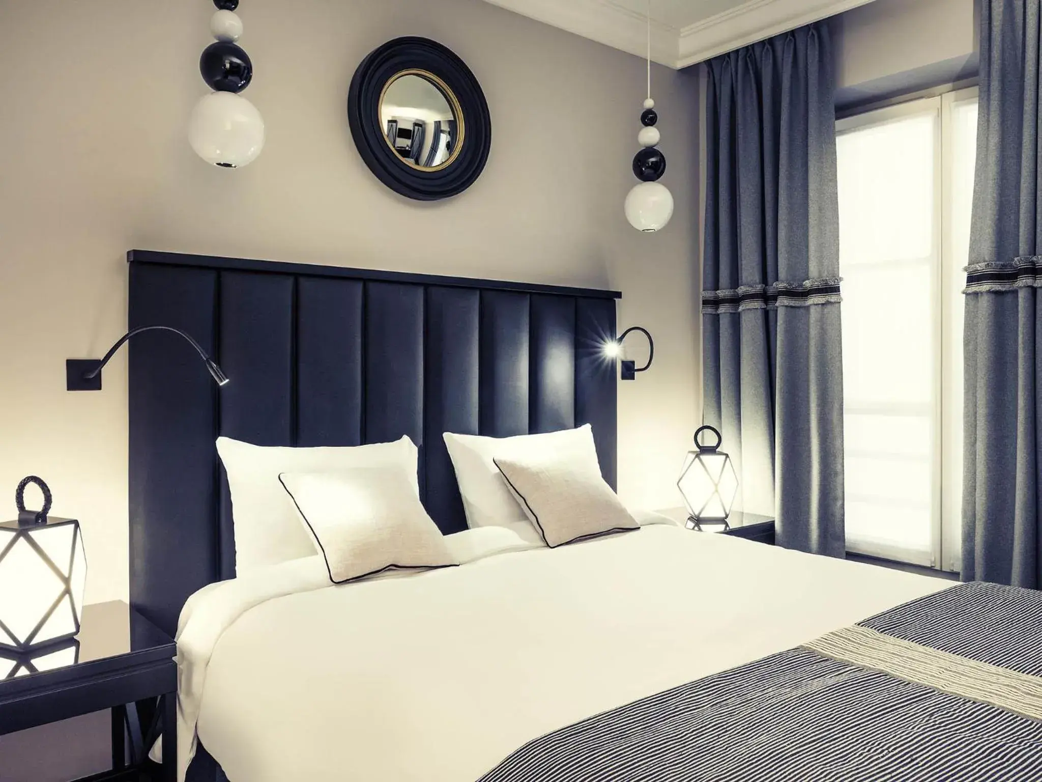 Classic Double Room in Mercure Paris Arc de Triomphe Wagram Classic Double Room in Mercure Paris Arc de Triomphe Wagram