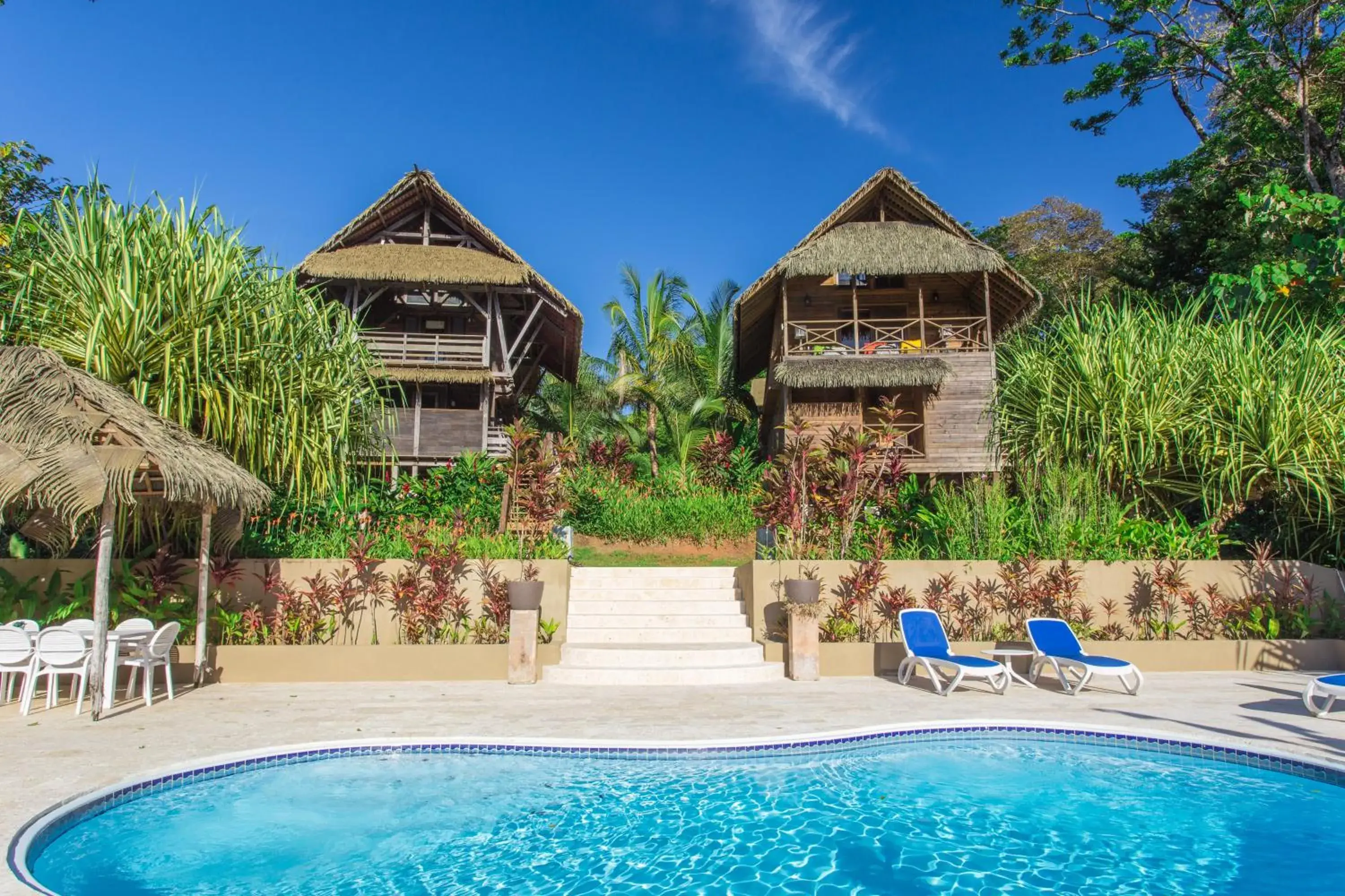 Two-Bedroom Bungalow Jungle Lodge in Red Frog Beach Island Resort Two-Bedroom Bungalow Jungle Lodge in Red Frog Beach Island Resort