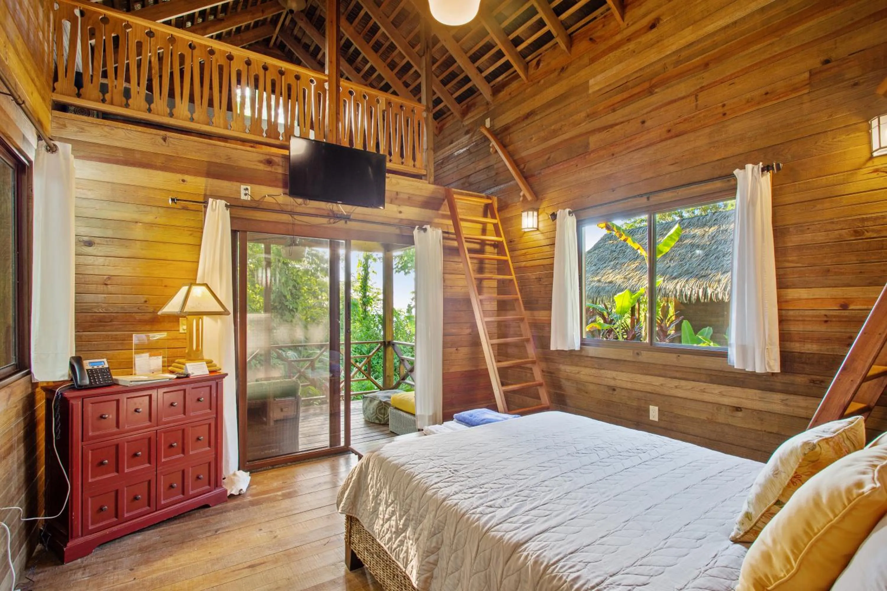 Bed in Red Frog Beach Island Resort