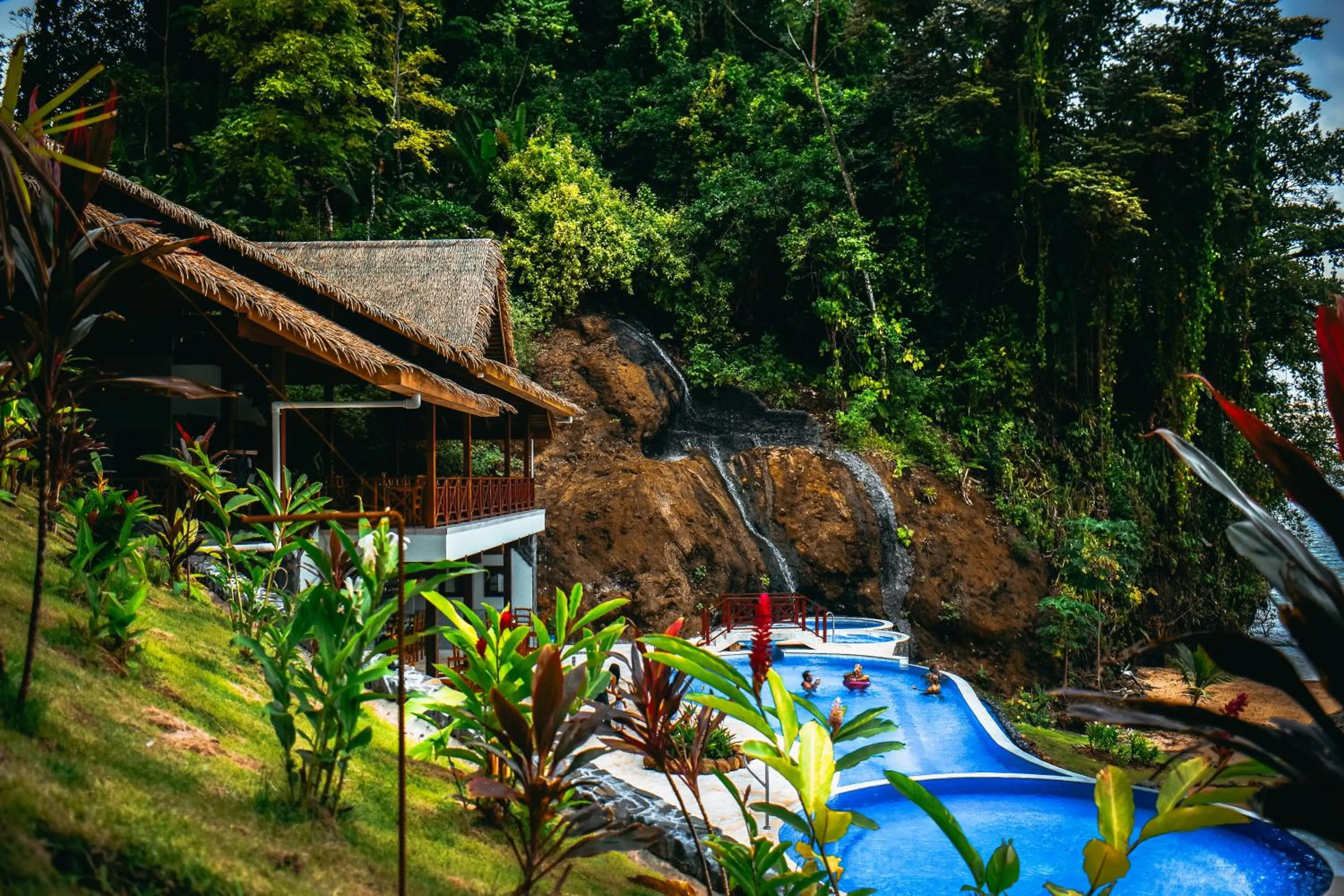 Red Frog Beach Island Resort