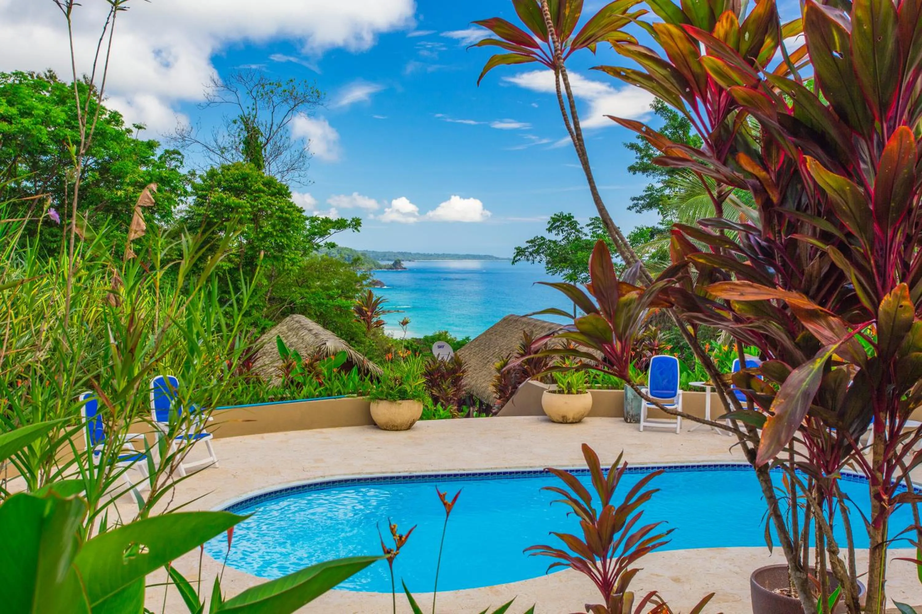 Red Frog Beach Island Resort