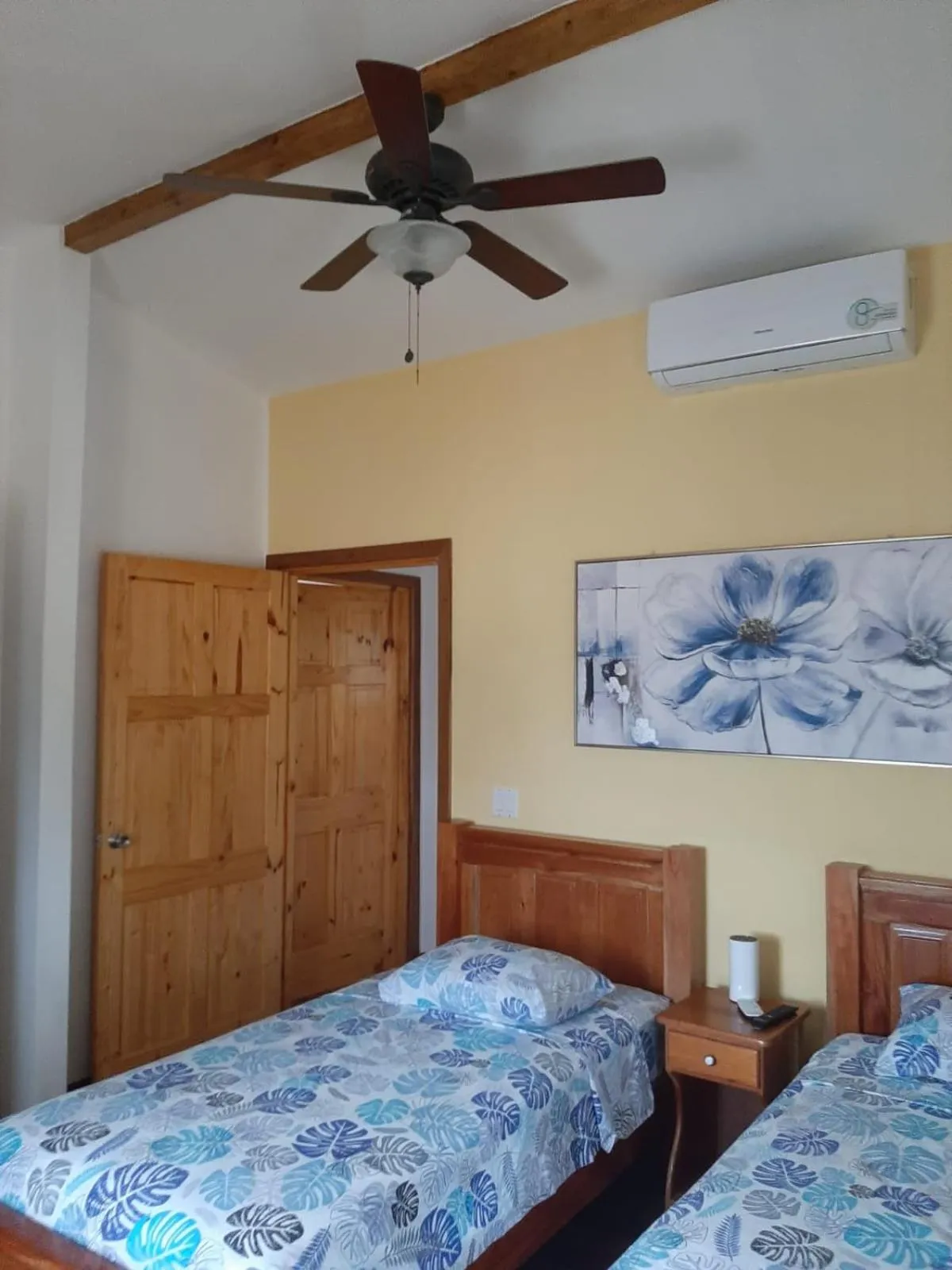 Bedroom, Bed in Faro del Colibri