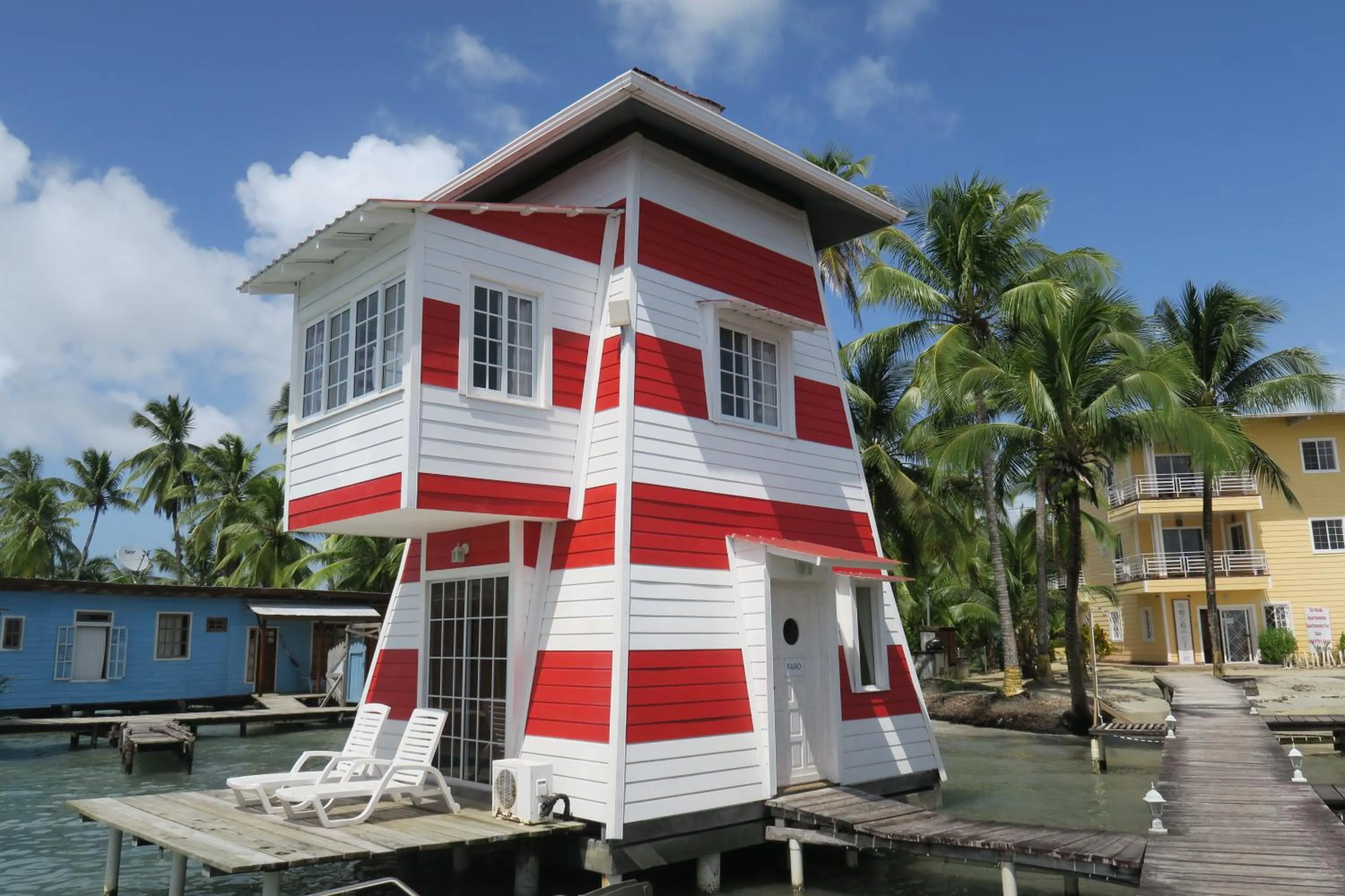 Property logo or sign in Faro del Colibri