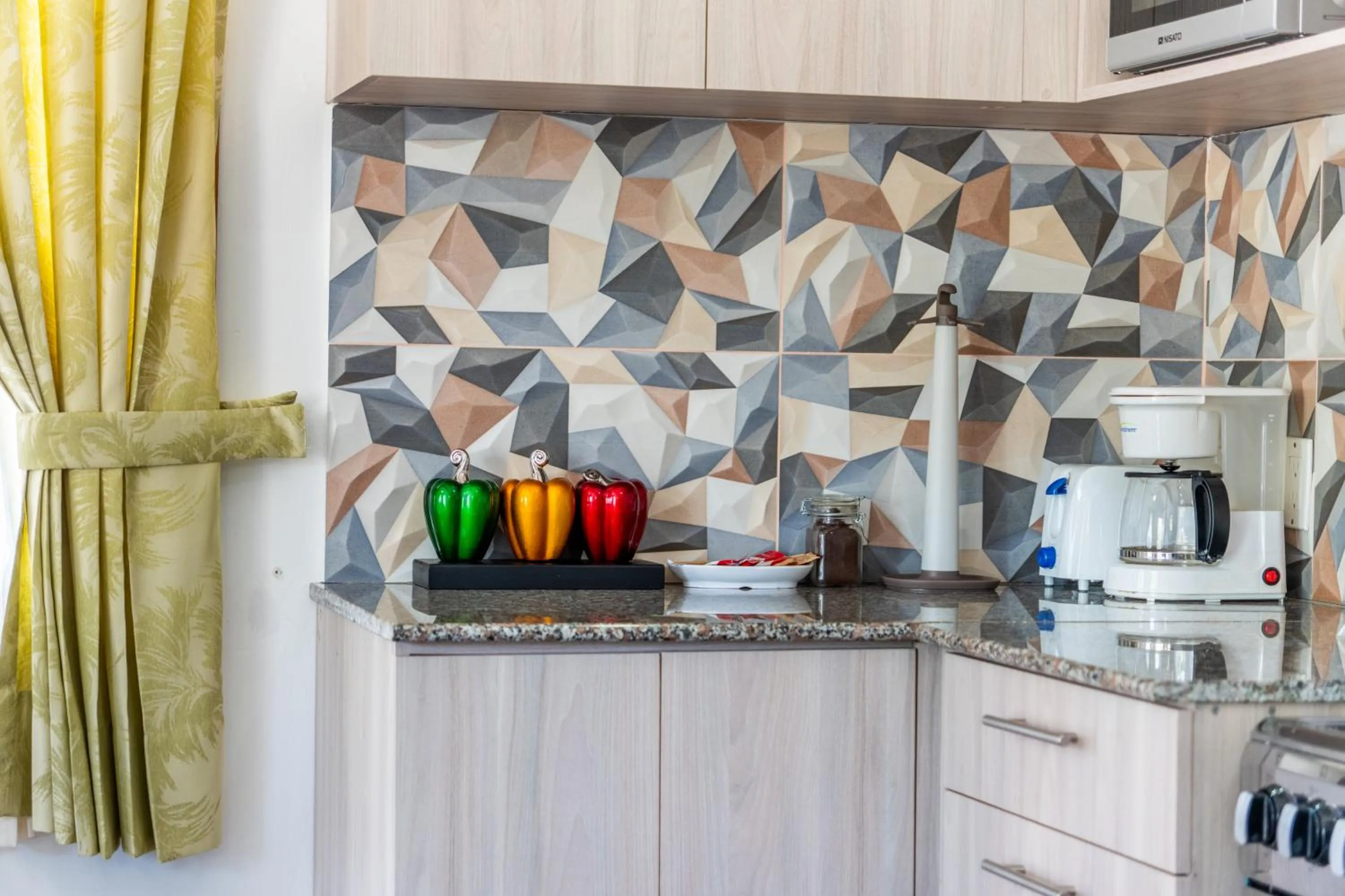 kitchen in Faro del Colibri