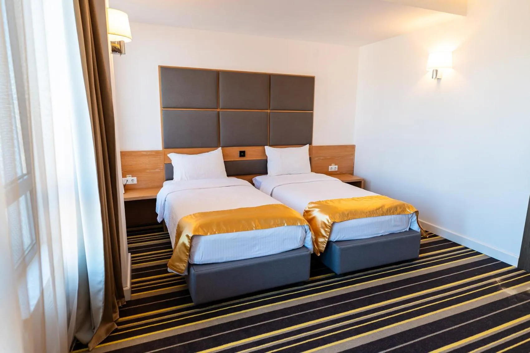 Bed in Hotel Avenue - Avenue Hotels