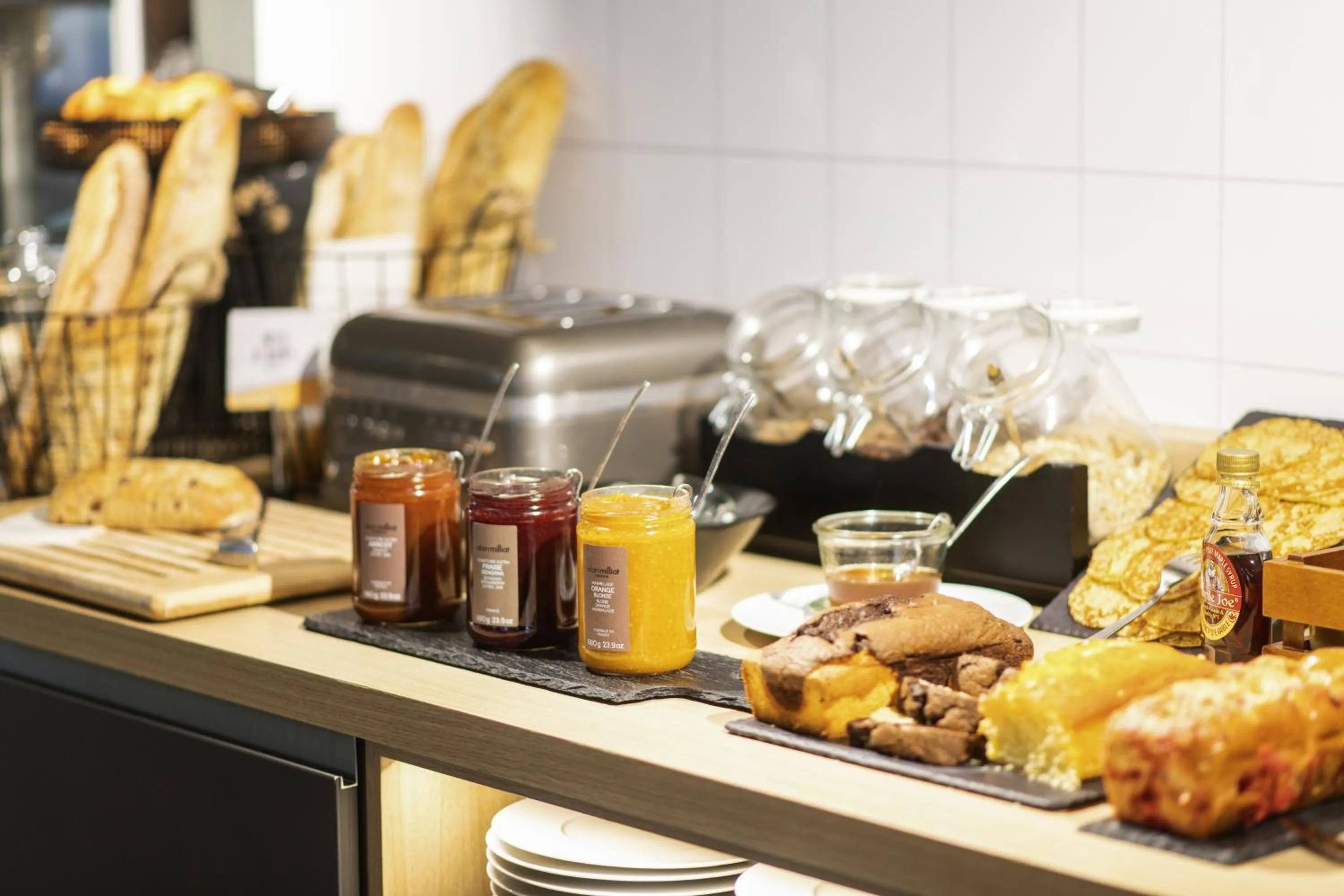 Food and drinks in Hôtel Mercure Lyon Centre Lumière