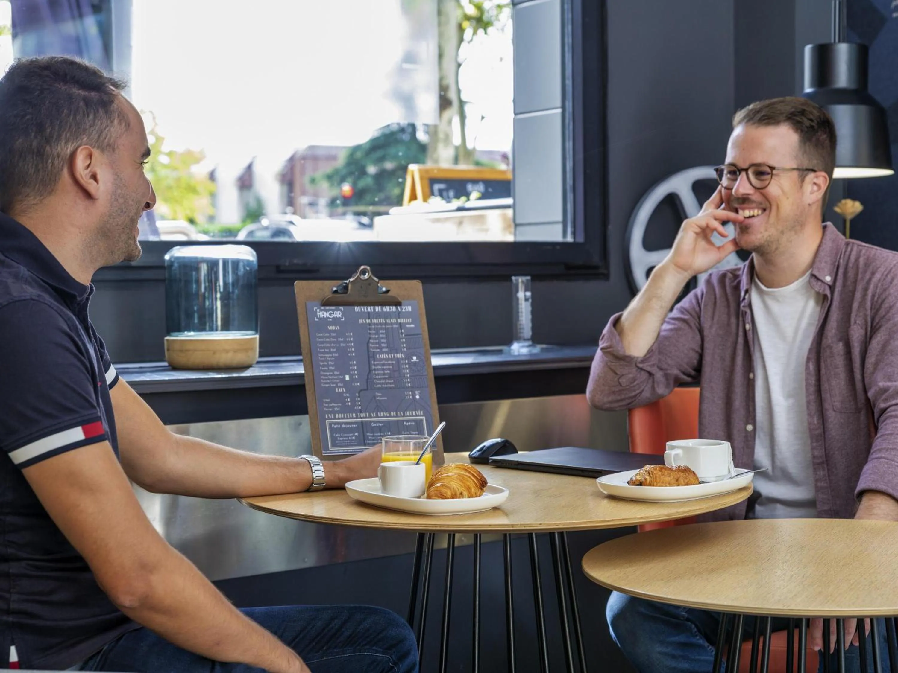 Lounge or bar in Hôtel Mercure Lyon Centre Lumière