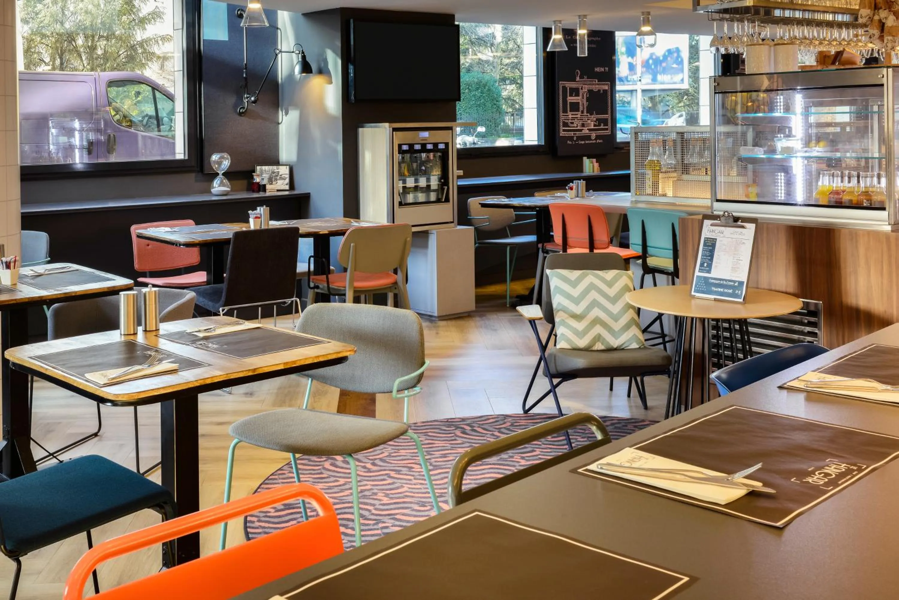 Restaurant/places to eat in Hôtel Mercure Lyon Centre Lumière