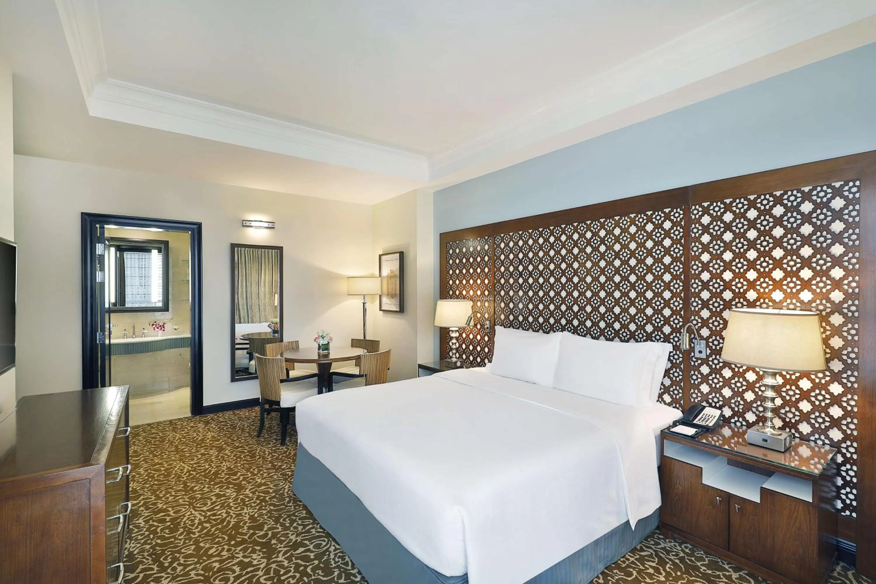 Bedroom, Bed in Hilton Suites Jabal Omar Makkah