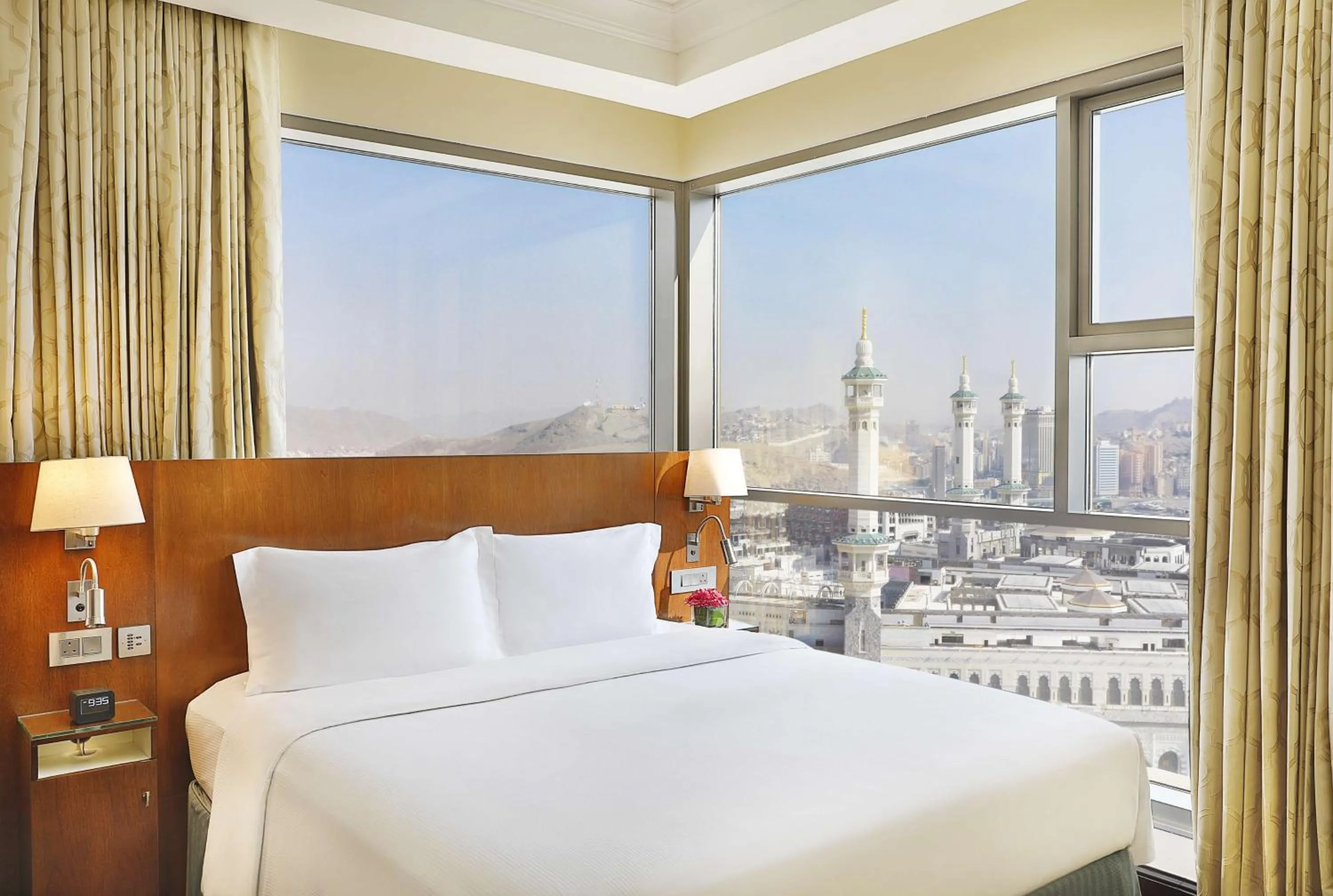 Bed in Hilton Suites Jabal Omar Makkah