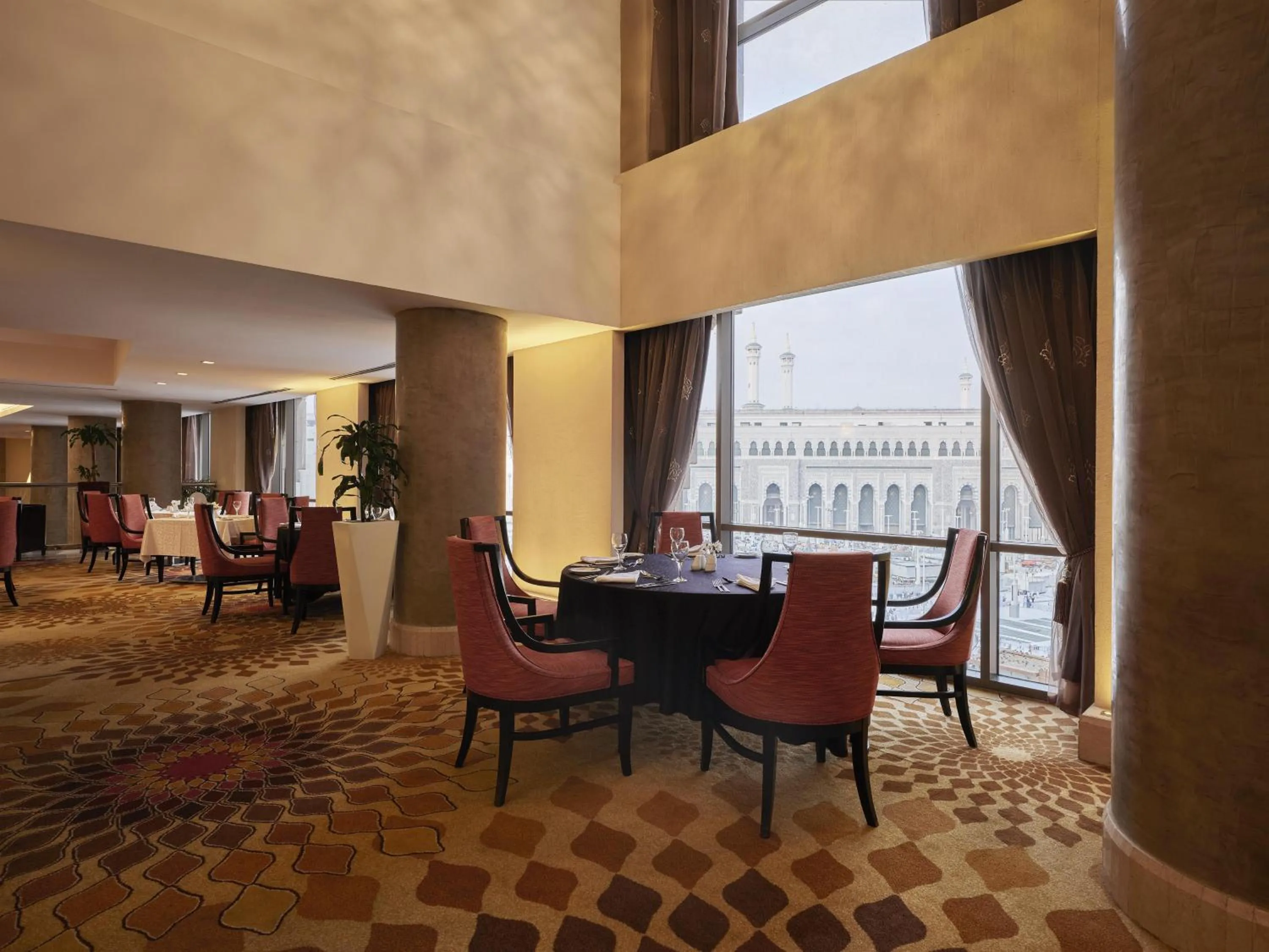 Restaurant/places to eat in Hilton Suites Jabal Omar Makkah