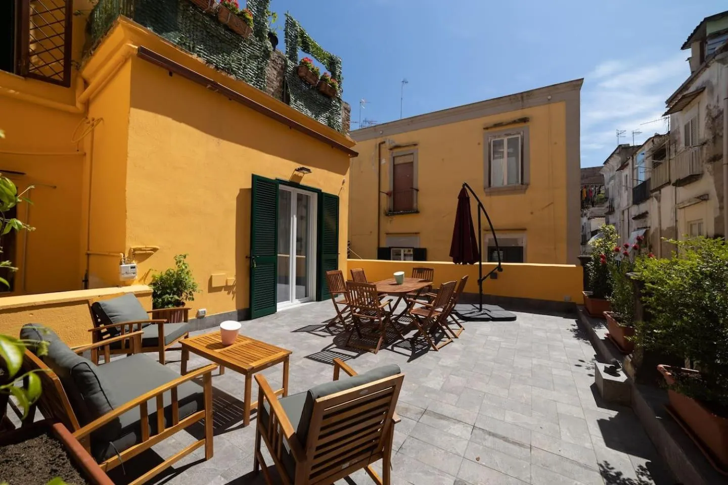 Galluppi Design Apartment By HouseinNaples