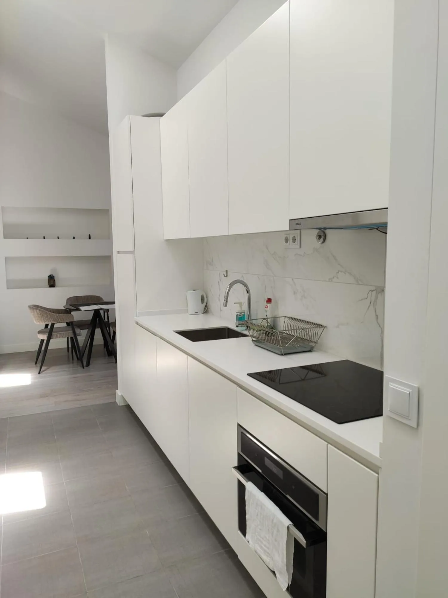 Kitchen or kitchenette in Morgan-Jupiter Apartments