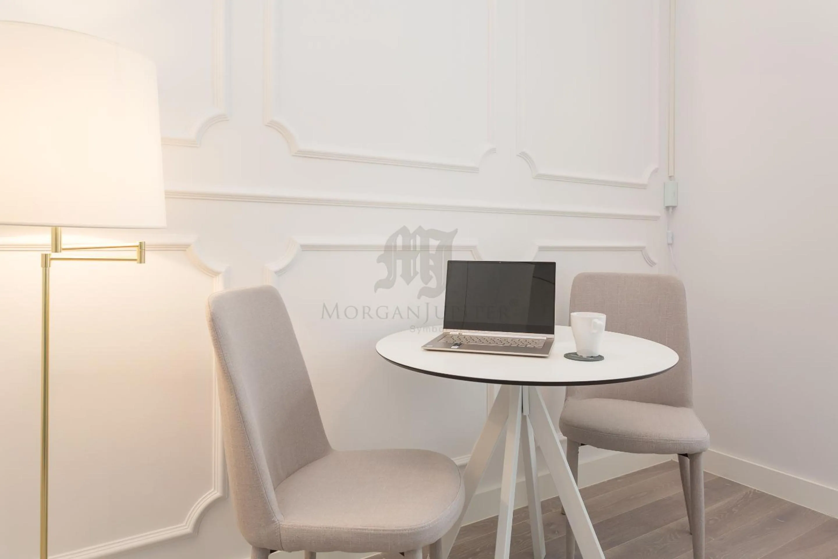 TV and multimedia in Morgan-Jupiter Apartments