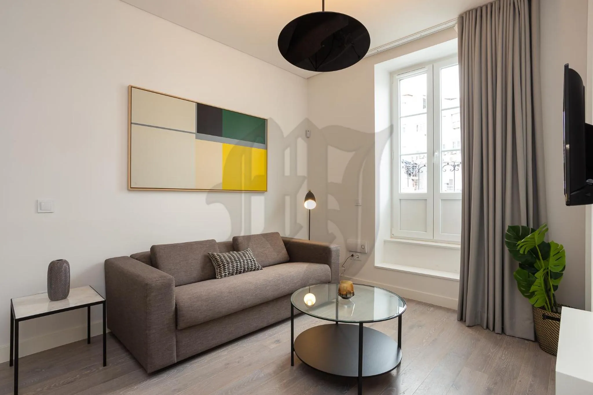 TV and multimedia in Morgan-Jupiter Apartments