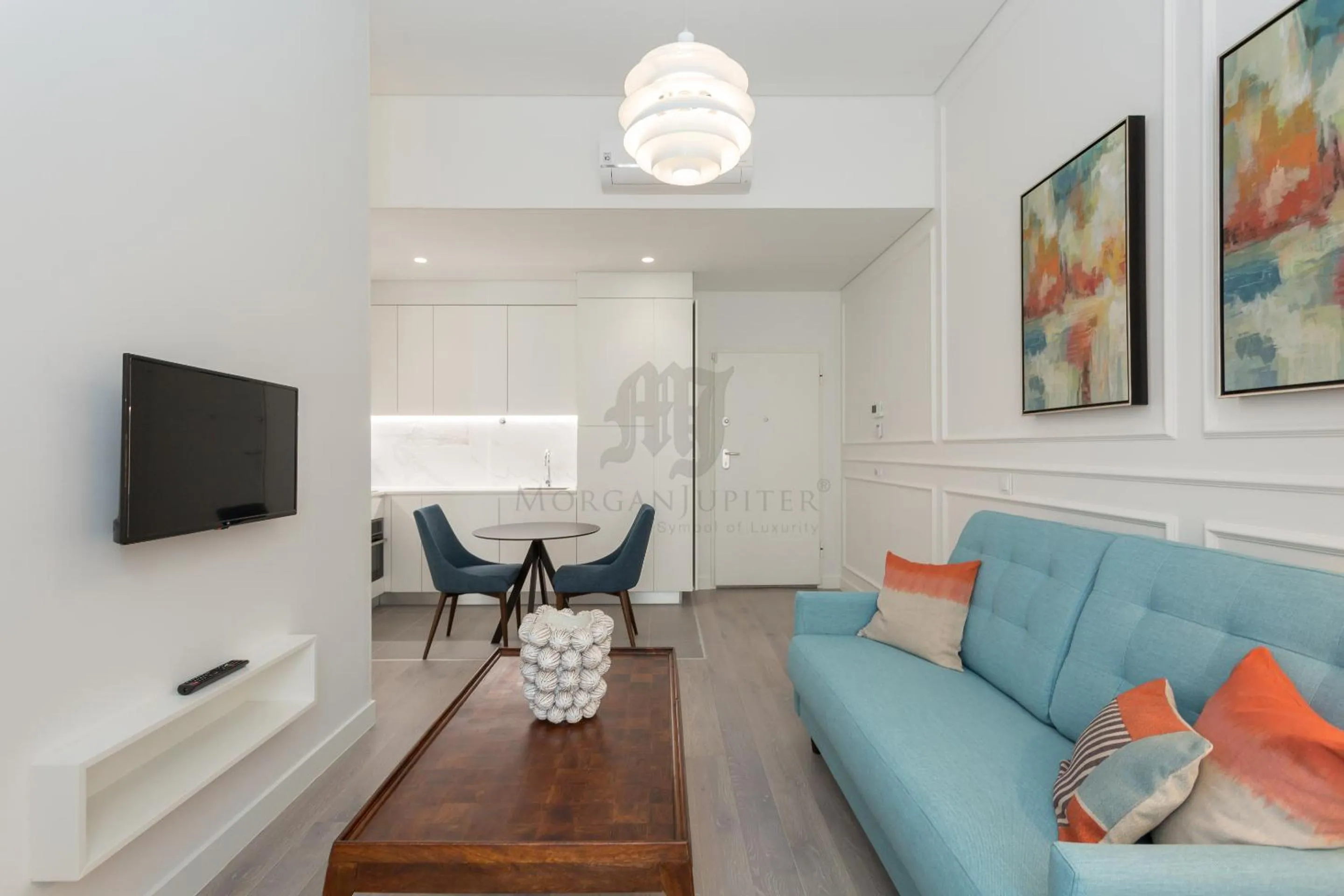 TV and multimedia in Morgan-Jupiter Apartments