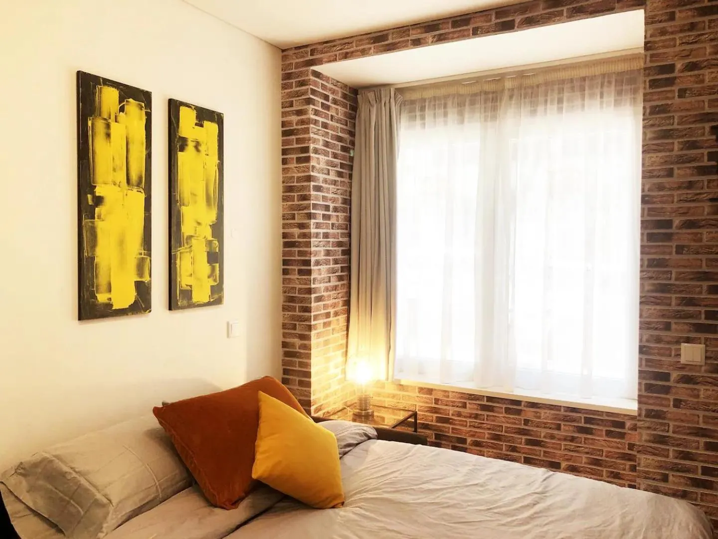 Bed in Morgan-Jupiter Apartments