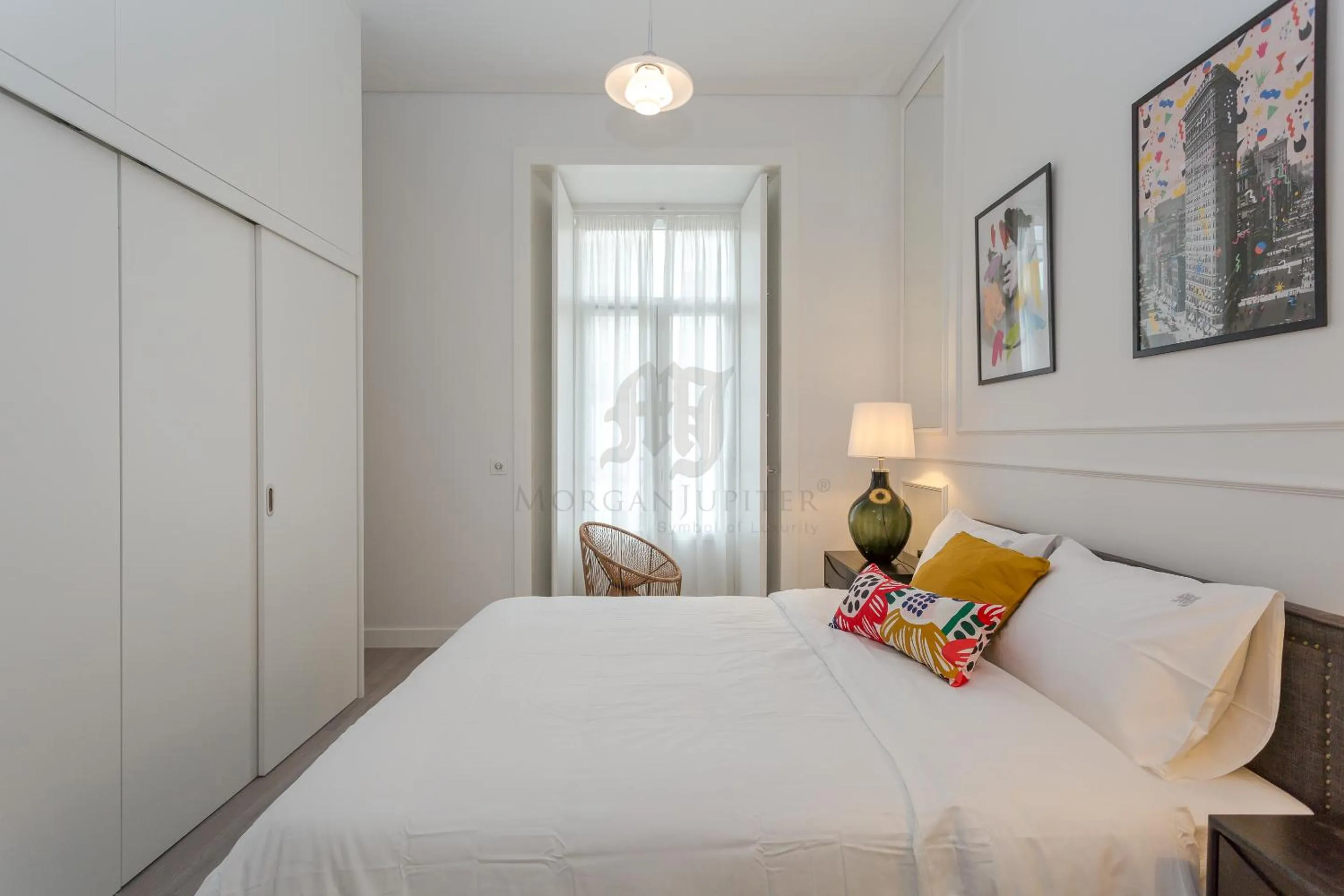 Photo of the whole room, Bed in Morgan-Jupiter Apartments