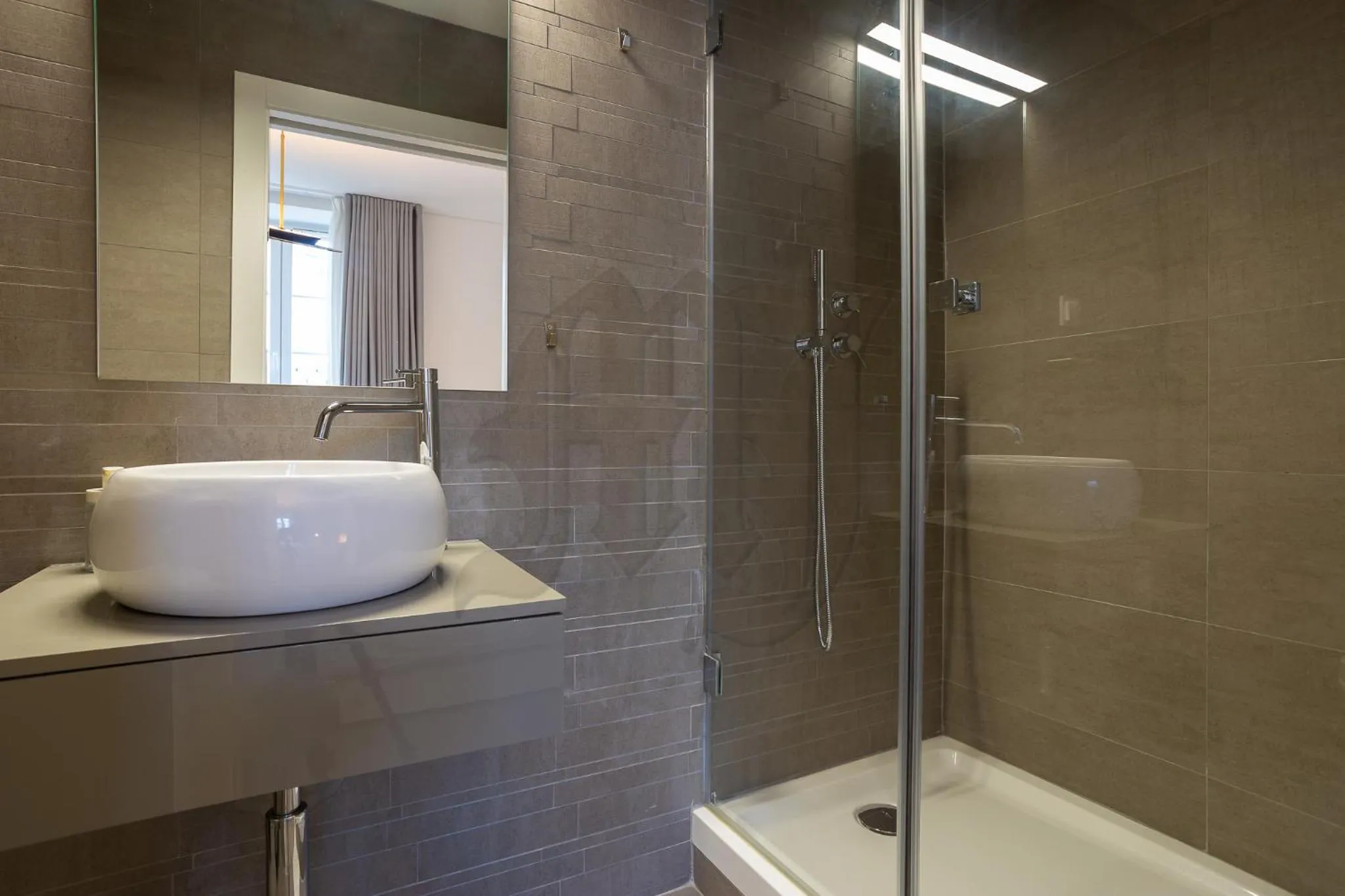 Bathroom in Morgan-Jupiter Apartments