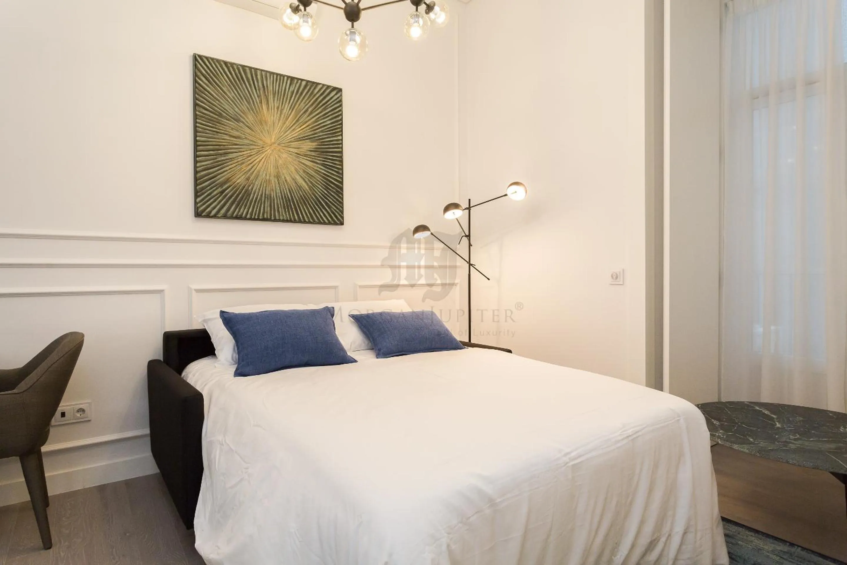 Photo of the whole room, Bed in Morgan-Jupiter Apartments