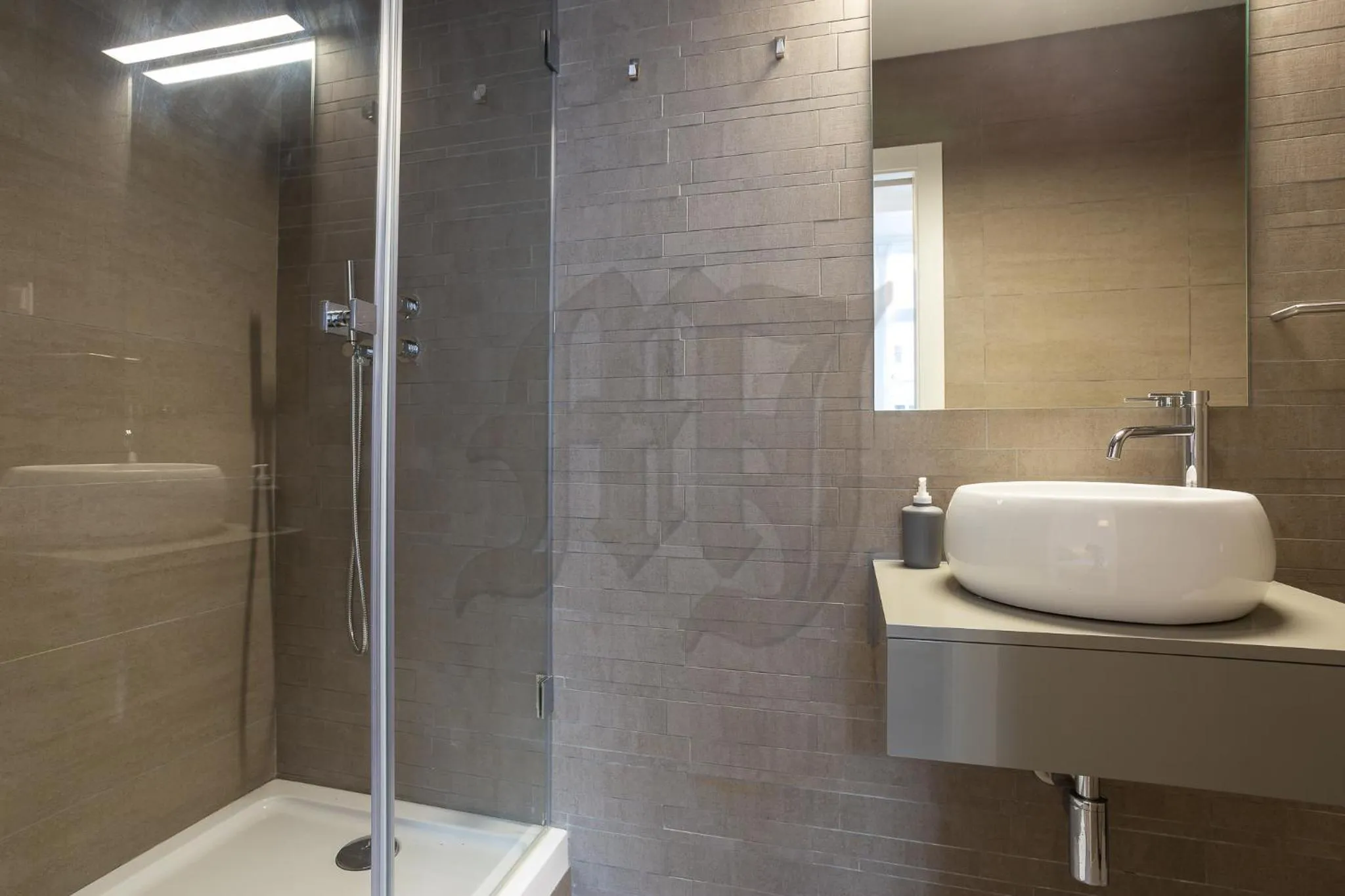 Bathroom in Morgan-Jupiter Apartments