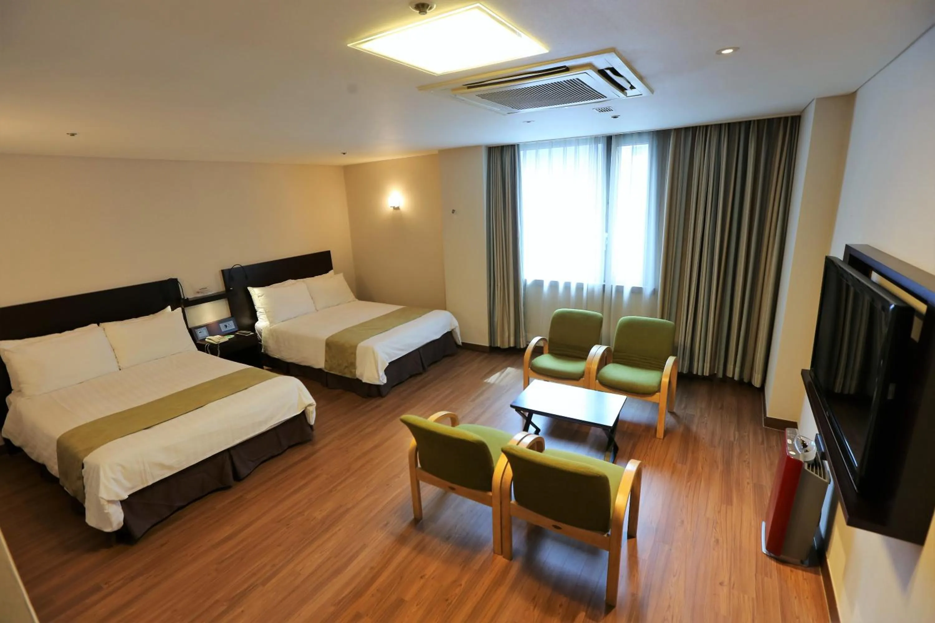 Decorative detail in New Kukje Hotel