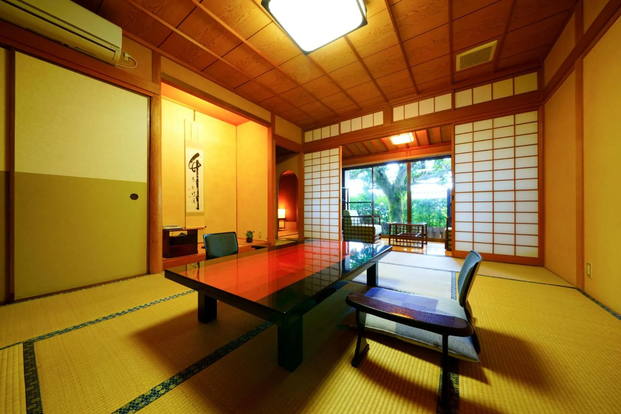 Living room in Beppu Showaen