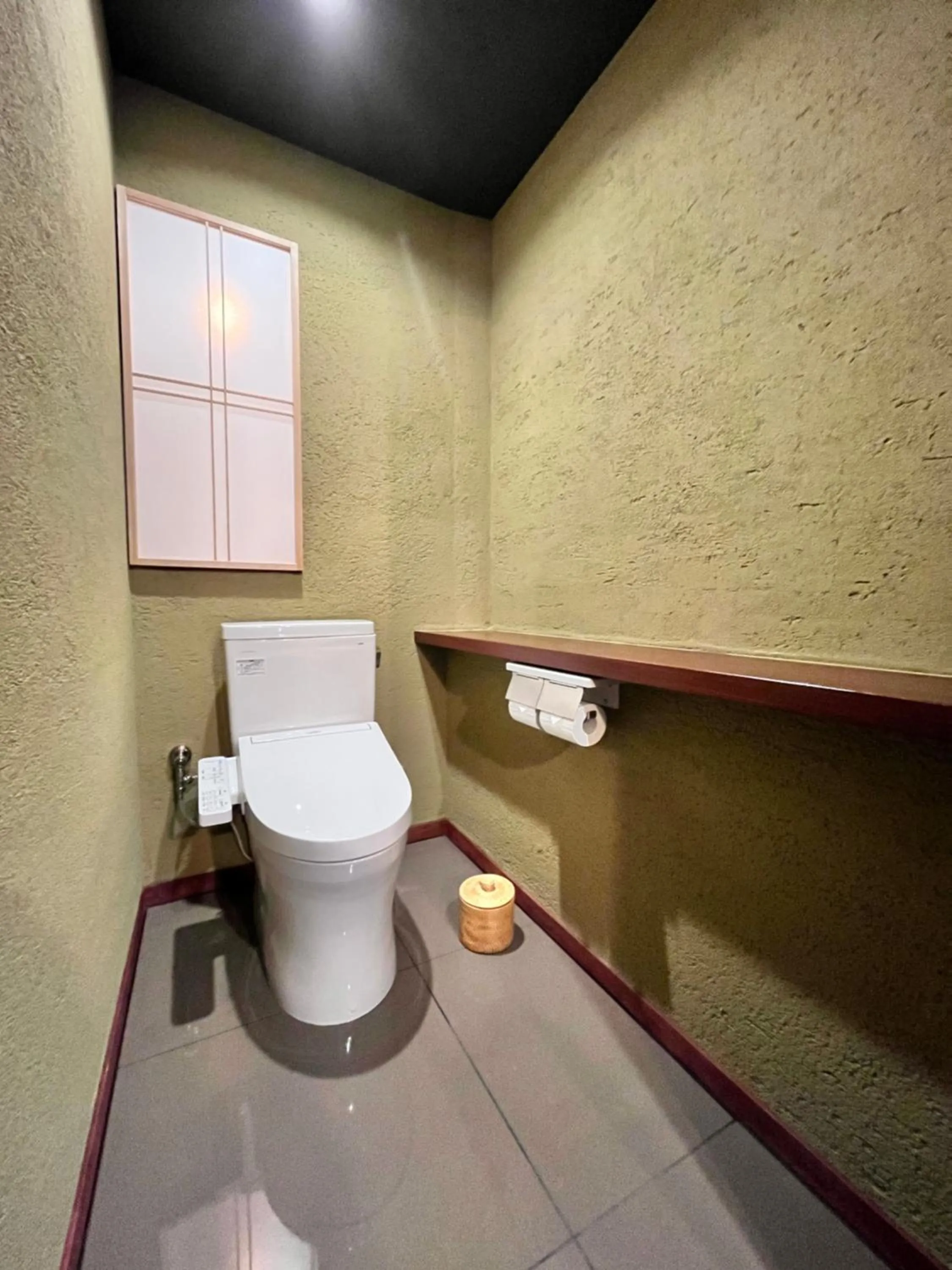 Toilet in Ryokan Kiraku