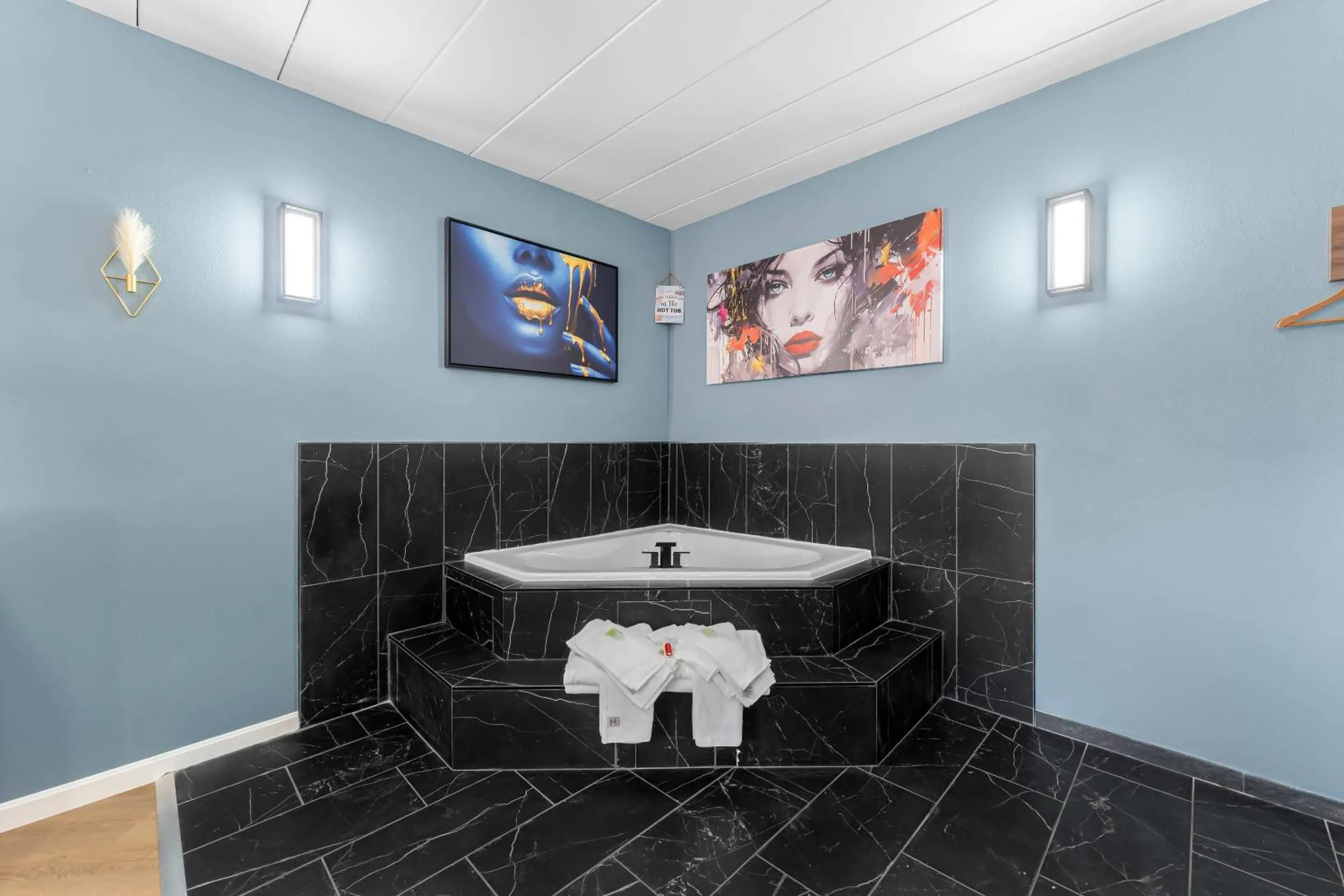 Bedroom in Econo Lodge Cranston - Providence