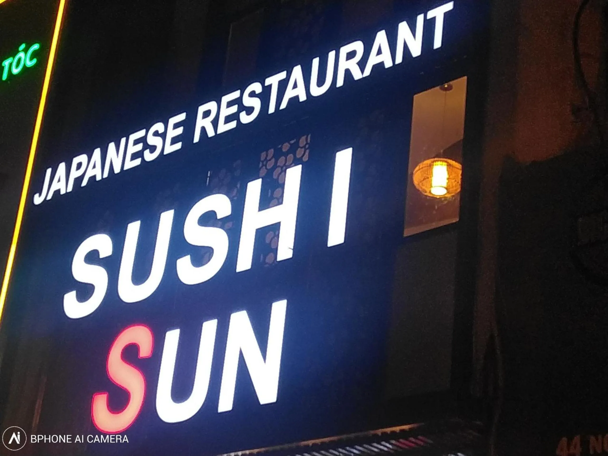 Restaurant/places to eat in La Memoria Hotel - City Centre