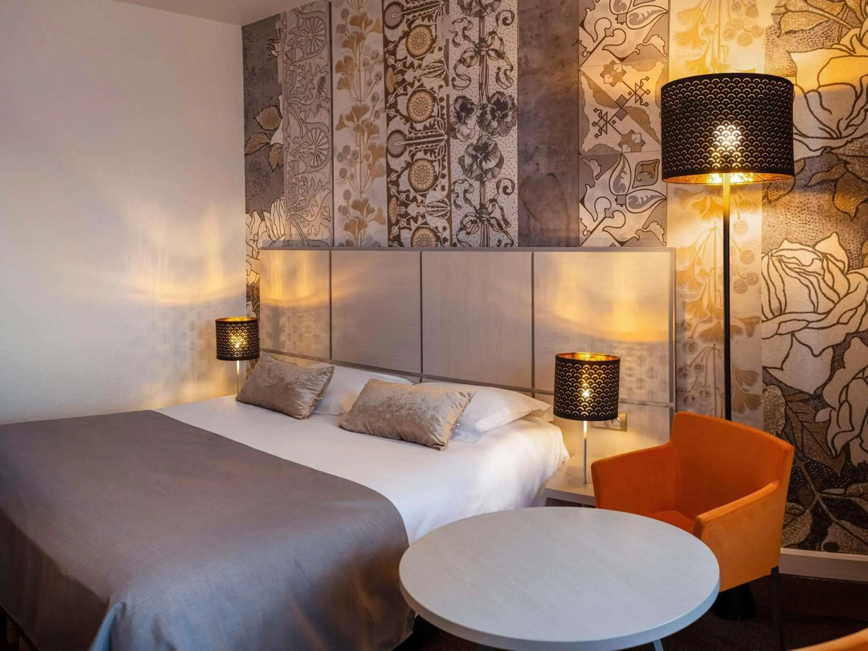 Standard Double Room in Mercure Bourg En Bresse Standard Double Room in Mercure Bourg En Bresse