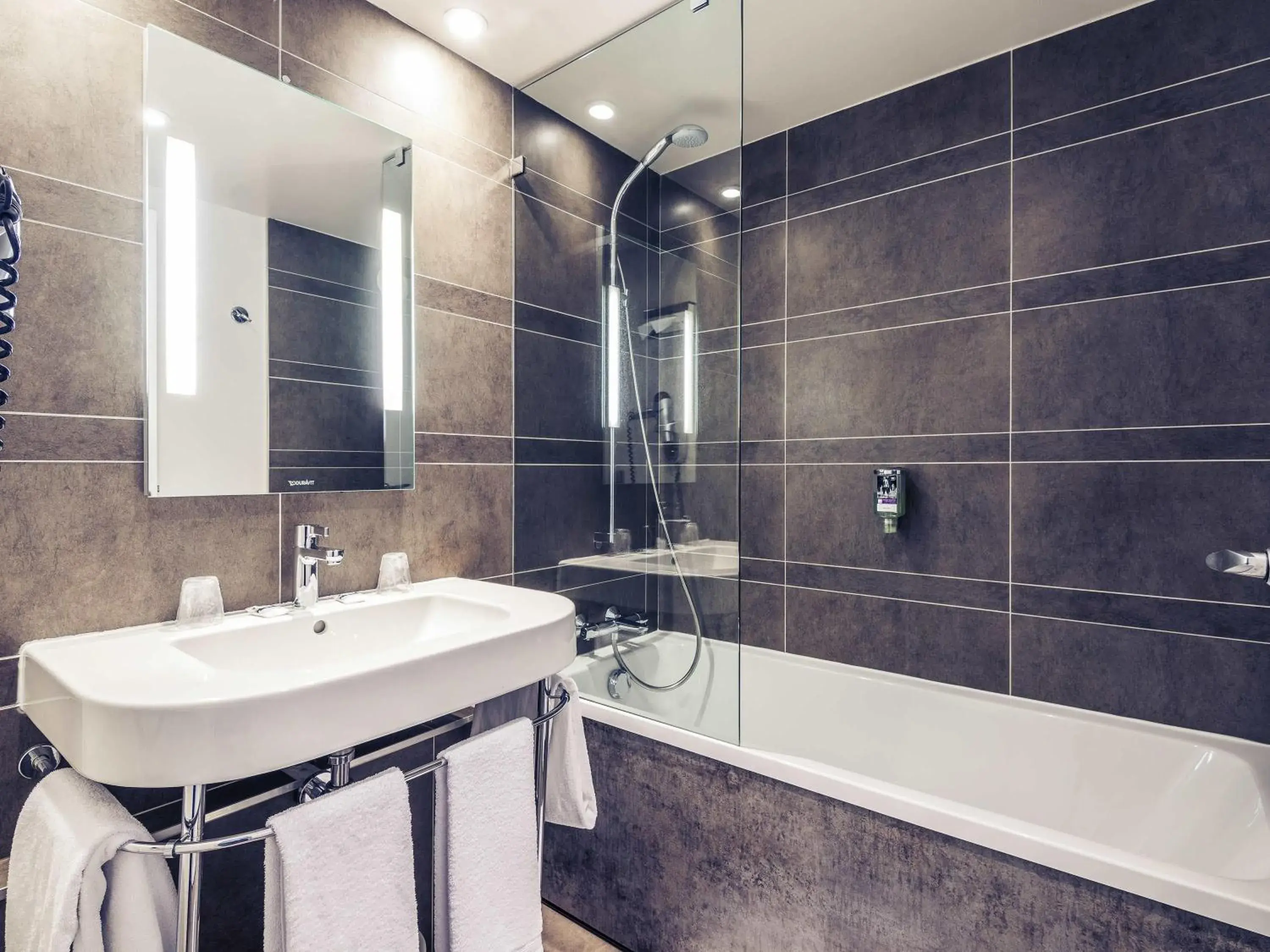 Superior Twin Room in Mercure Bourg En Bresse Superior Twin Room in Mercure Bourg En Bresse