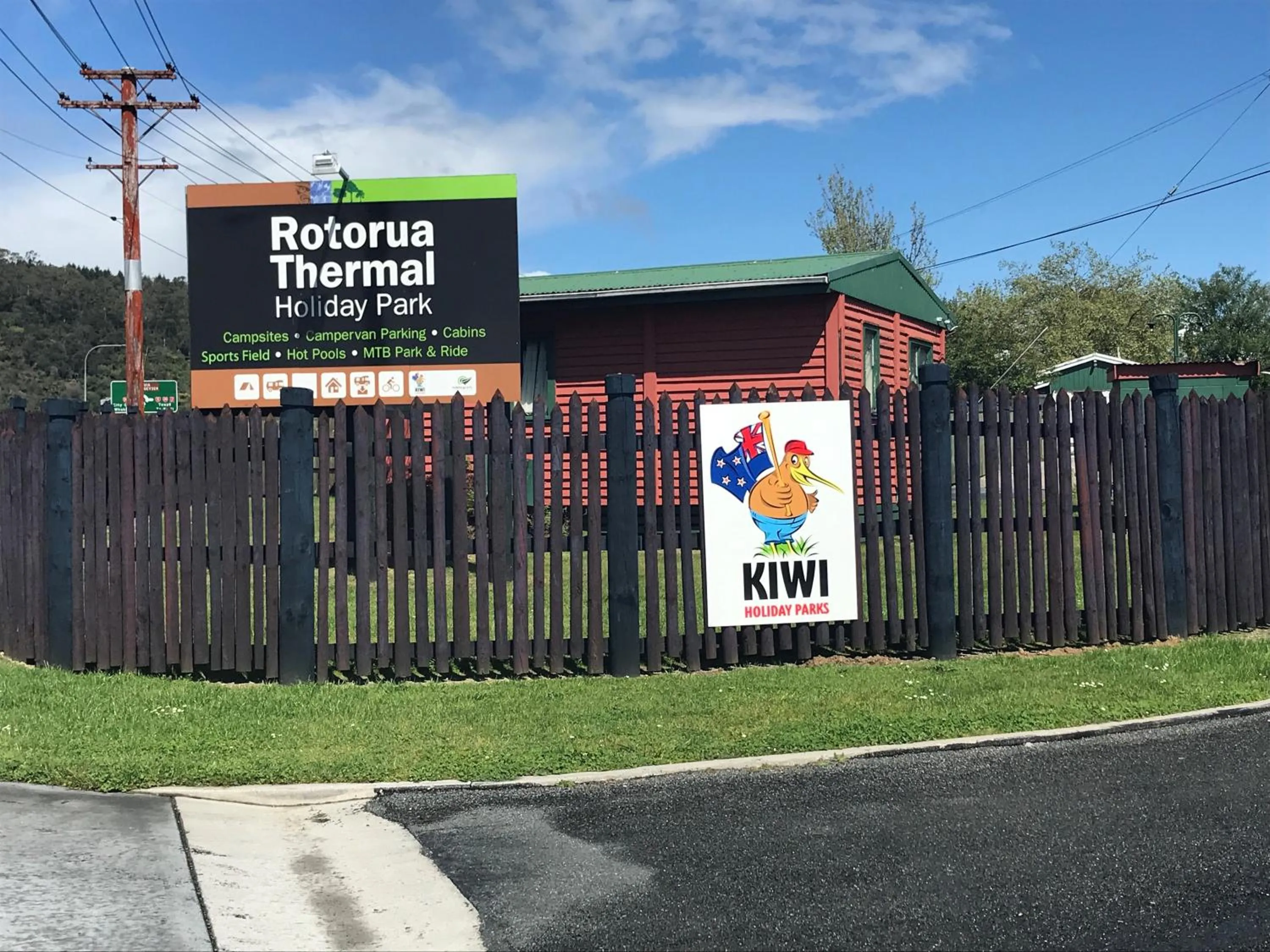 Property logo or sign in Rotorua Thermal Holiday Park