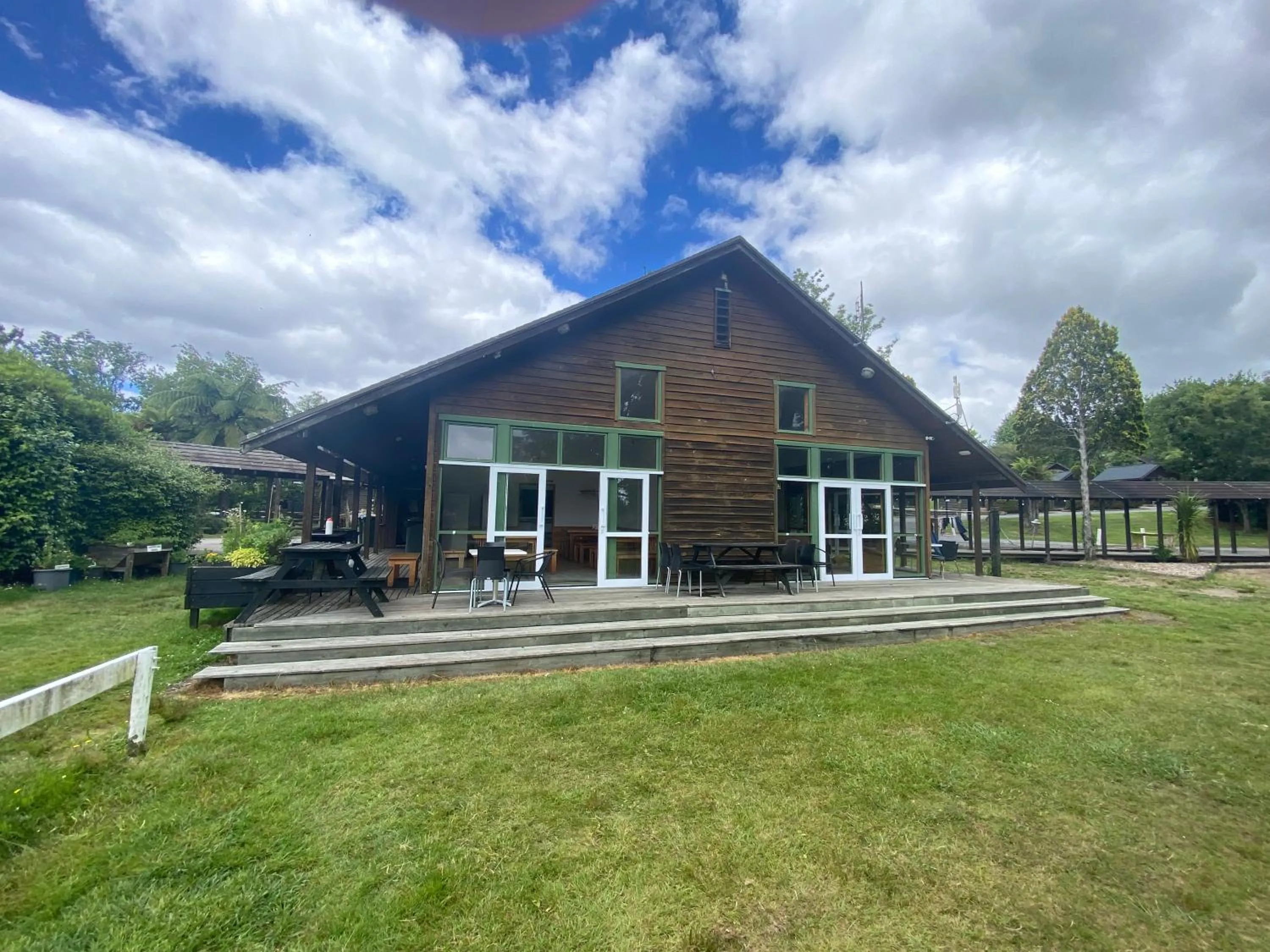 Communal kitchen in Rotorua Thermal Holiday Park