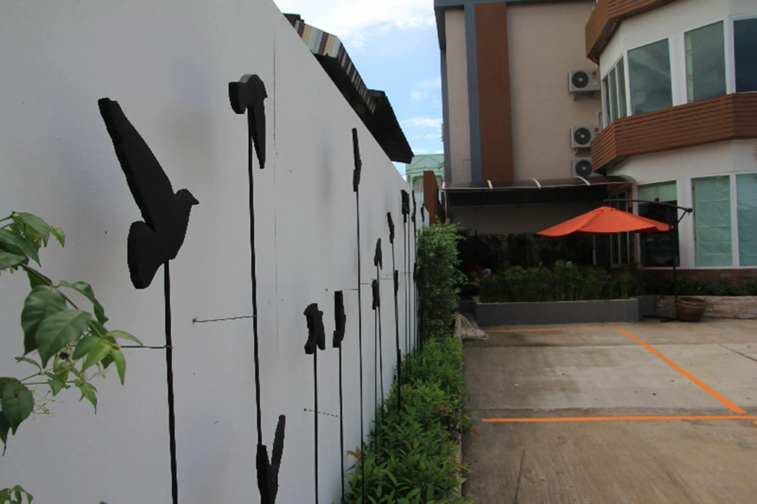 Le Lerts Living Hotel