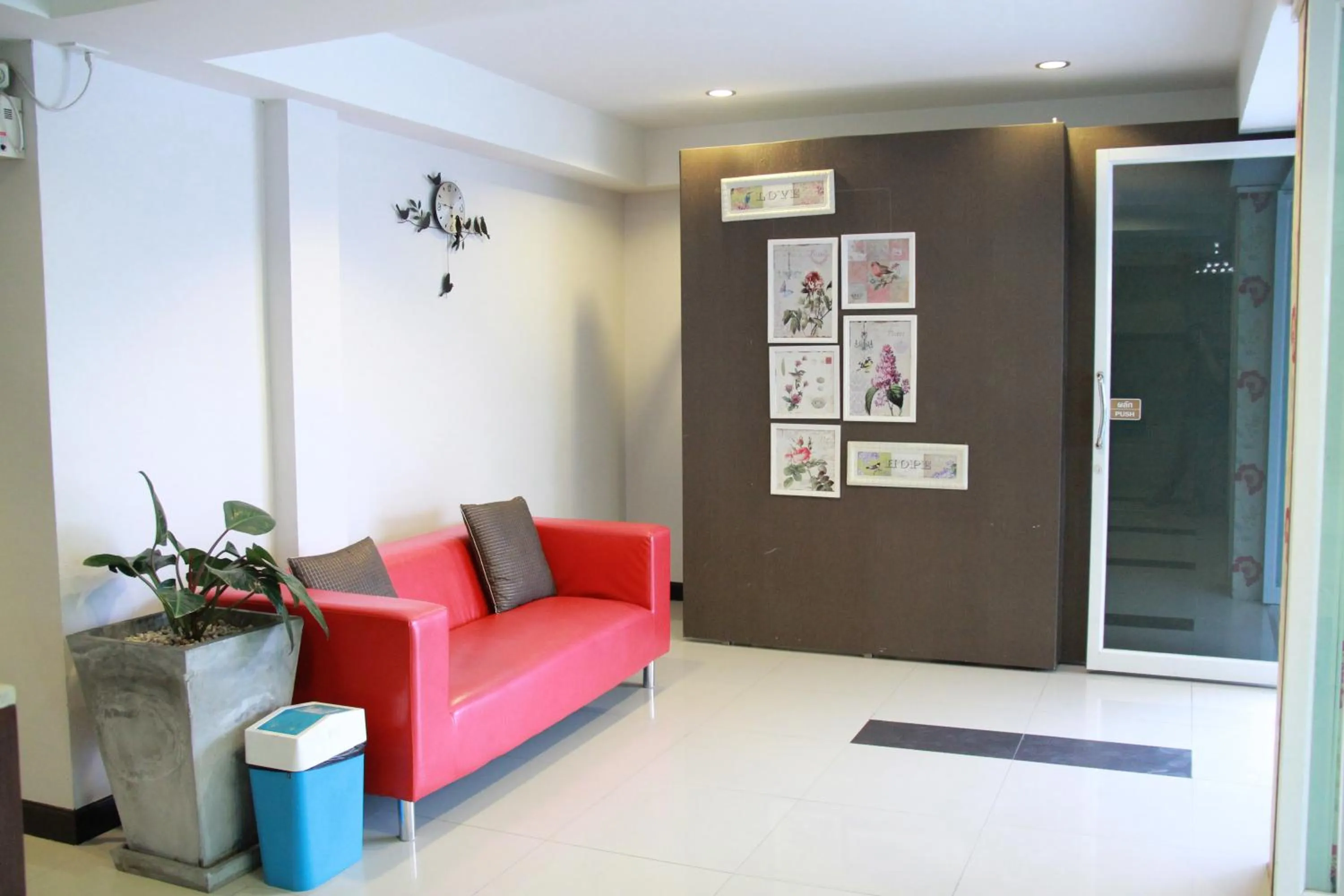 Le Lerts Living Hotel