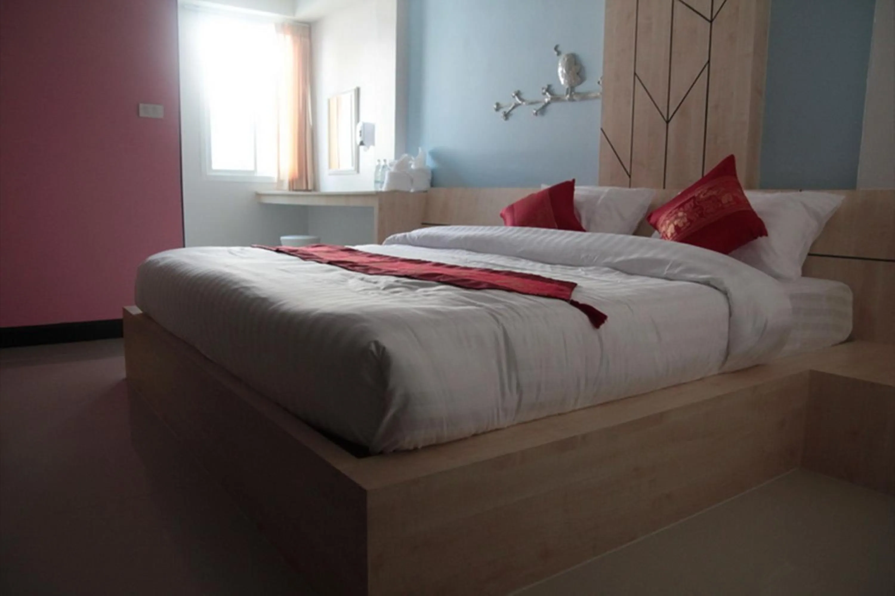 Le Lerts Living Hotel