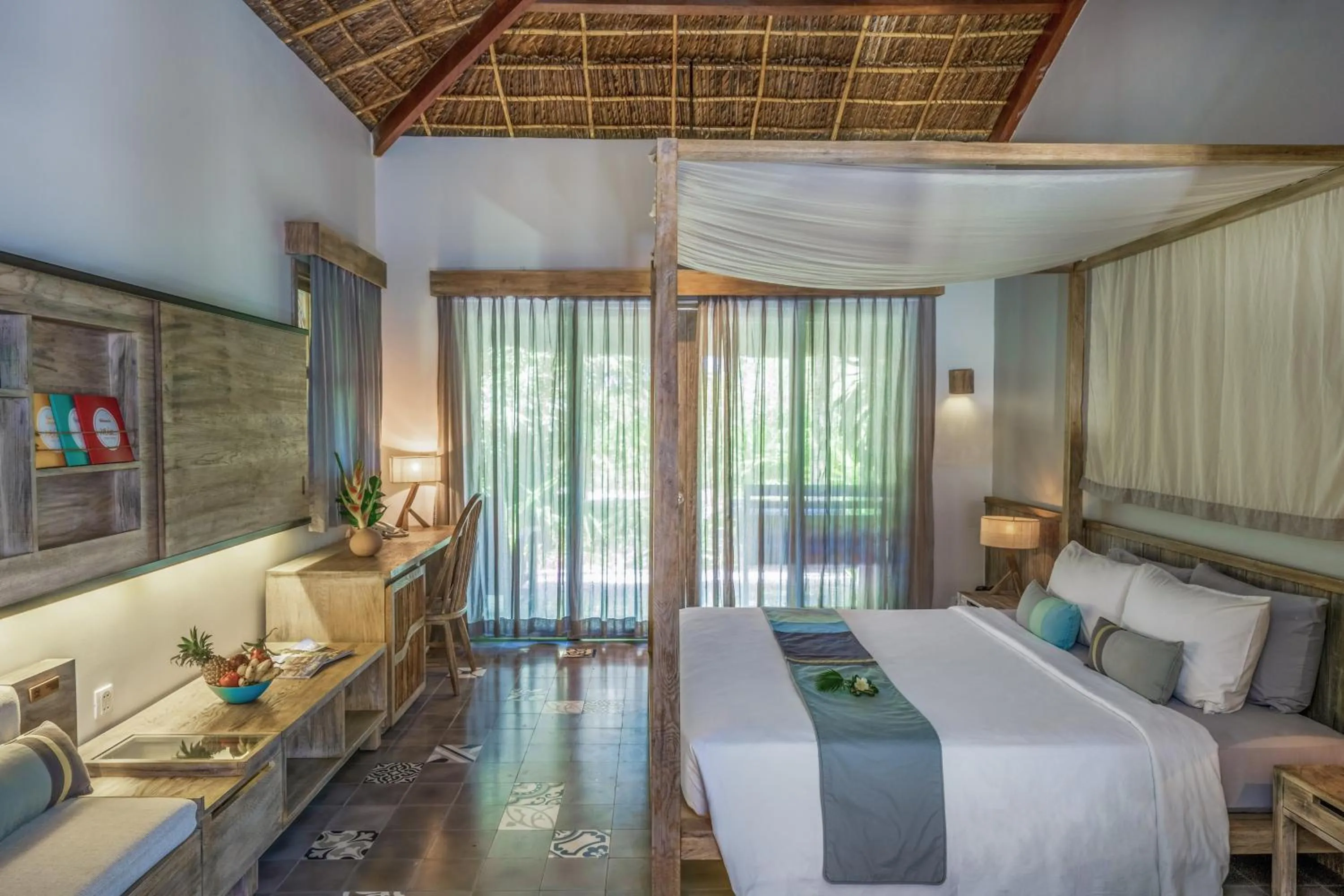 Living room, Bed in Sailing Club Resort Mui Ne